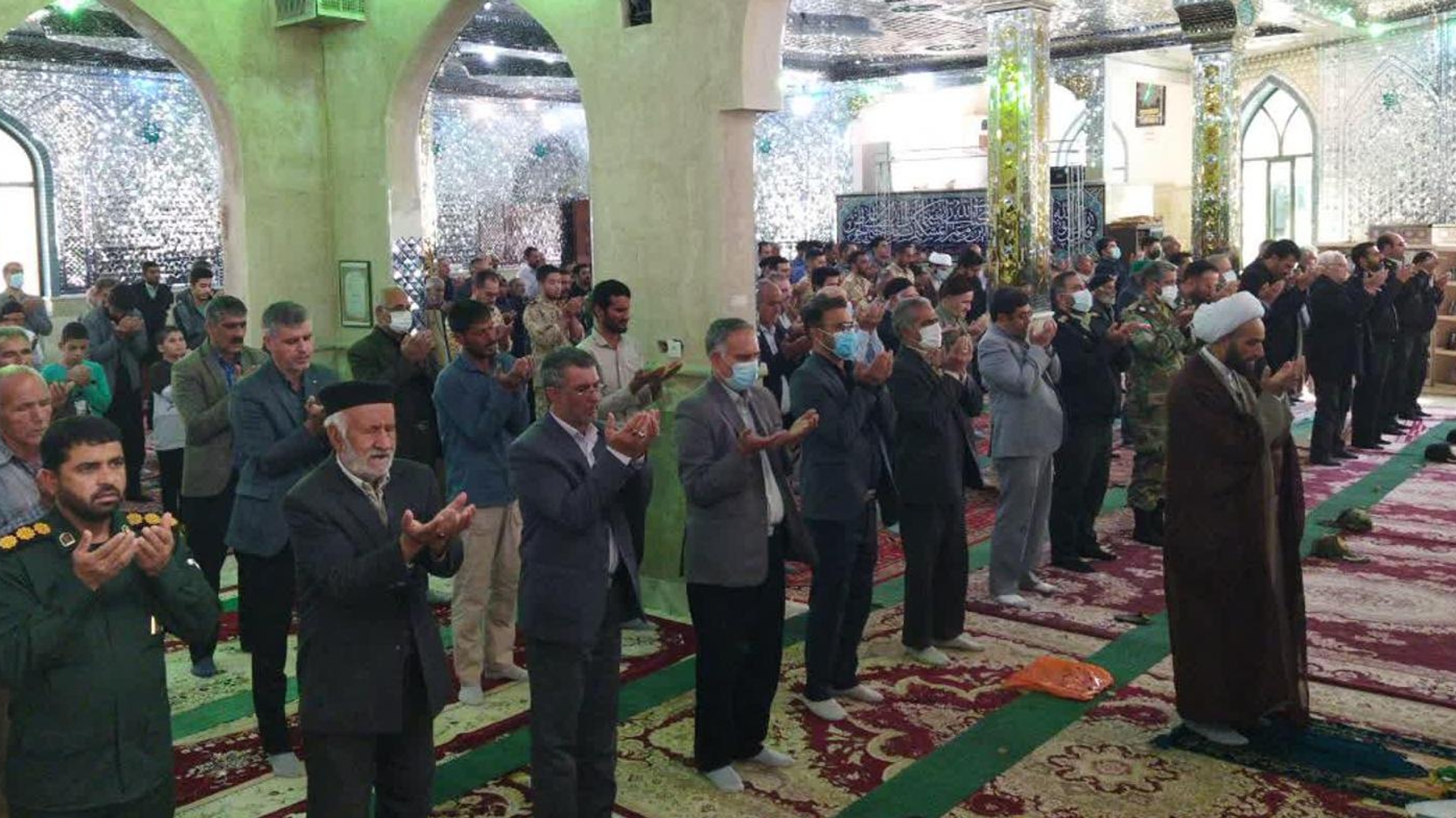 حضور فرماندار در نماز عبادی و سیاسی جمعه