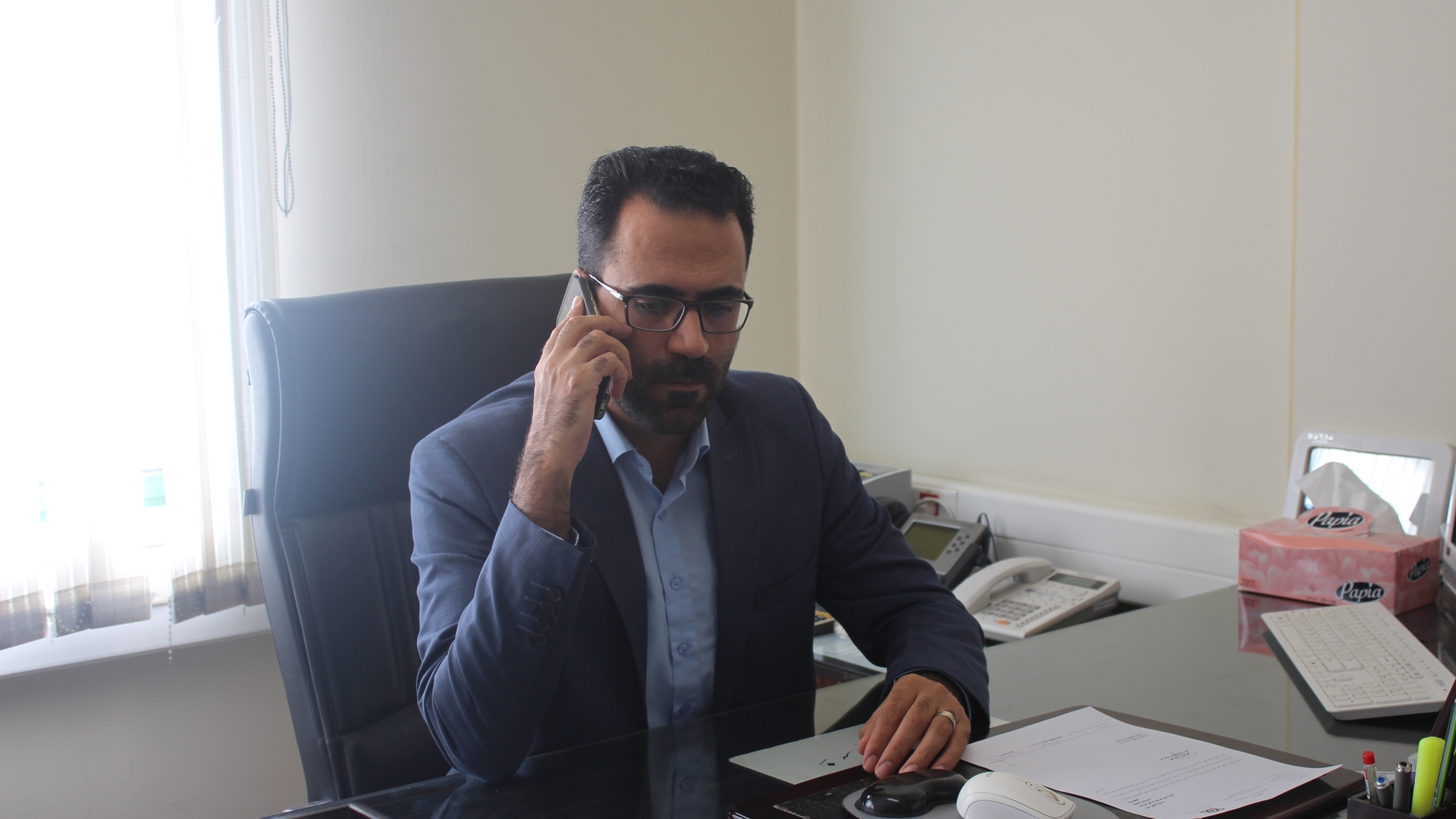 ارتباط مستقیم تلفنی با برنامه رادیو ایران