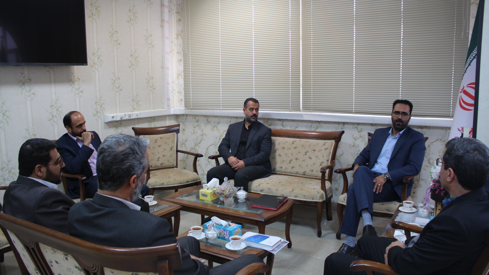 برگزاری نشست با قائم مقام صدا و سیمای استان