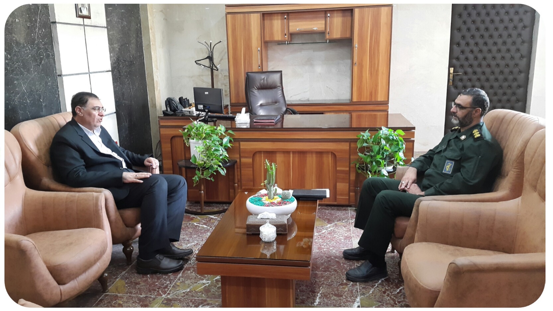 دیدار فرمانده ناحیه مقاومت بسیج با سرپرست فرمانداری