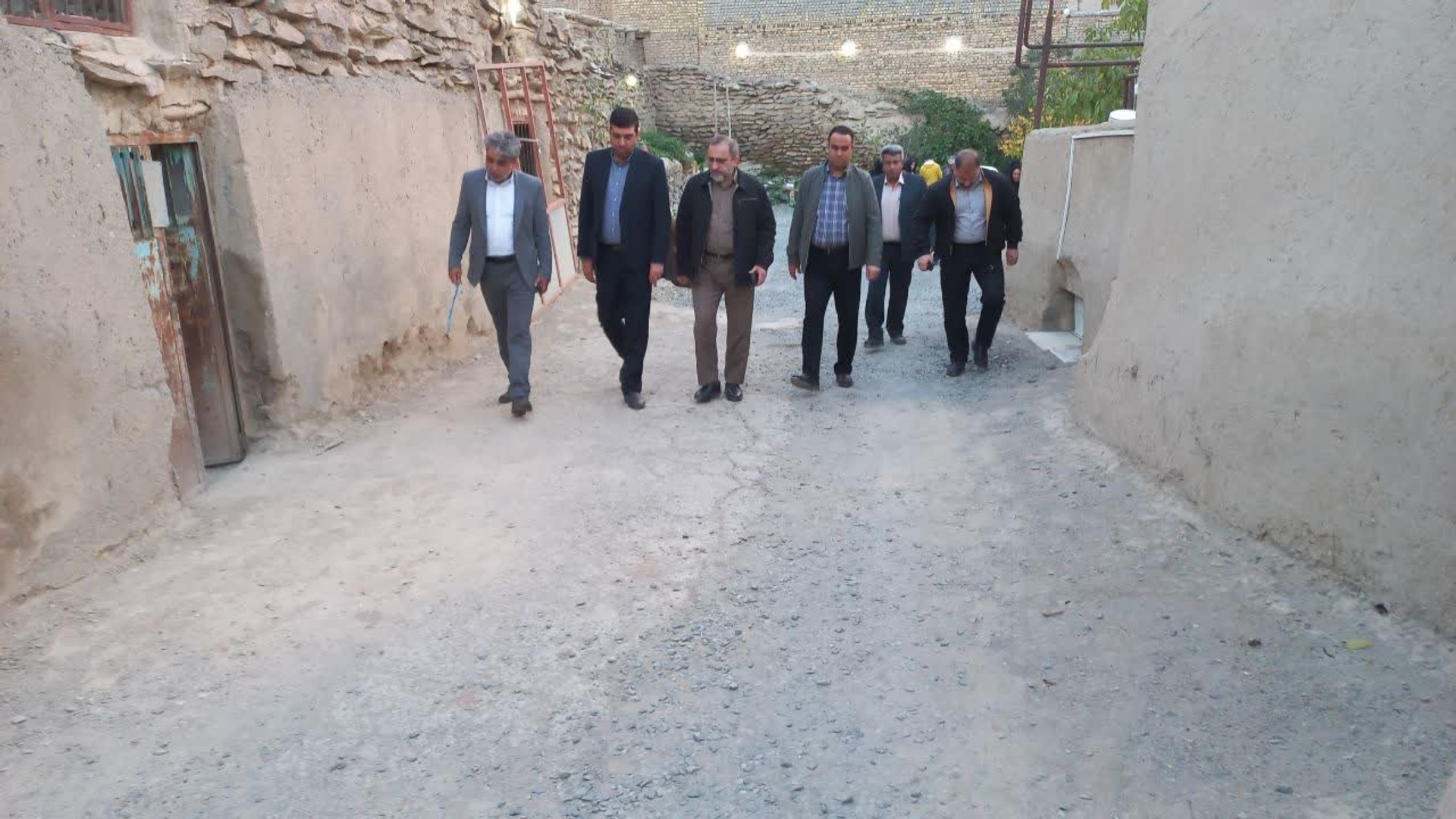 حضور دکتر مخلص الائمه استاندار مرکزی وفرماندار اراک درروستای هزاوه