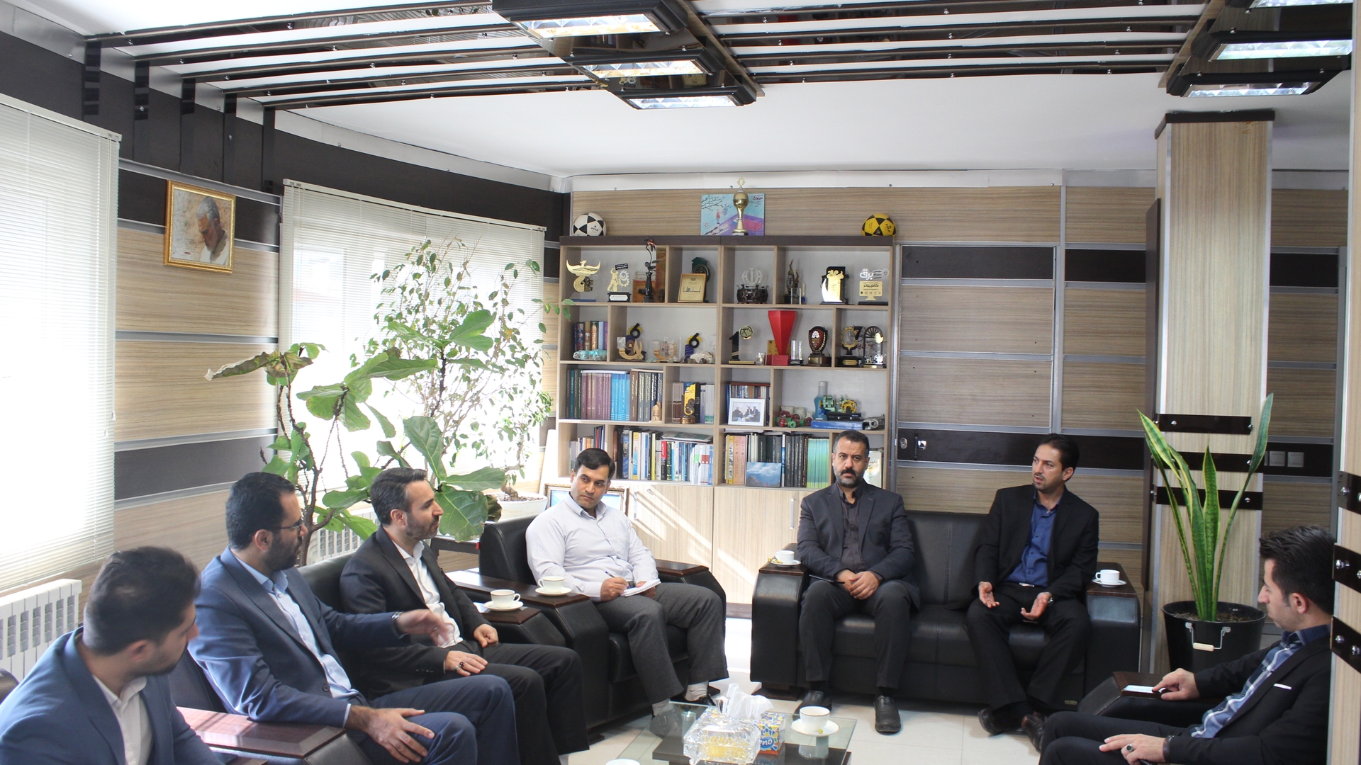 بازدید از اتاق سرور اداره کل صنعت، معدن و تجارت استان در هفته پدافند غیرعامل