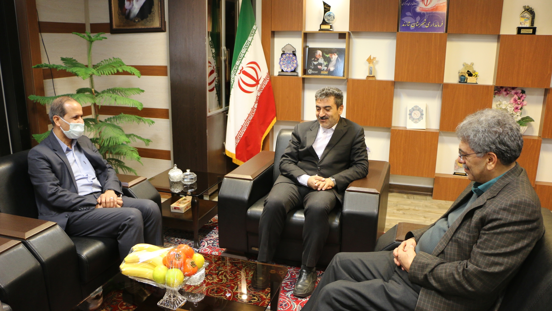 دیدار و نشست فرماندار شهرستان شازند با مدیرعامل شرکت پتروشیمی شازند