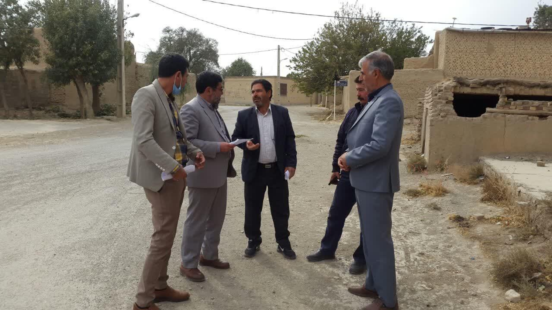 دهگردشی فرماندار در بخش مرکزی خنداب