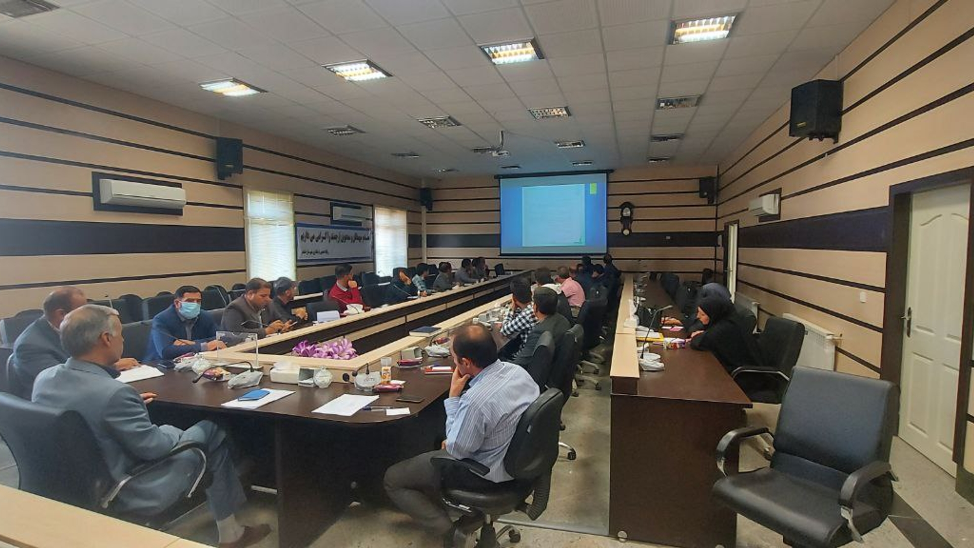 برگزاری چهل و یکمین کارگاه آموزشی ویژه دهیاران بخش مرکزی خنداب