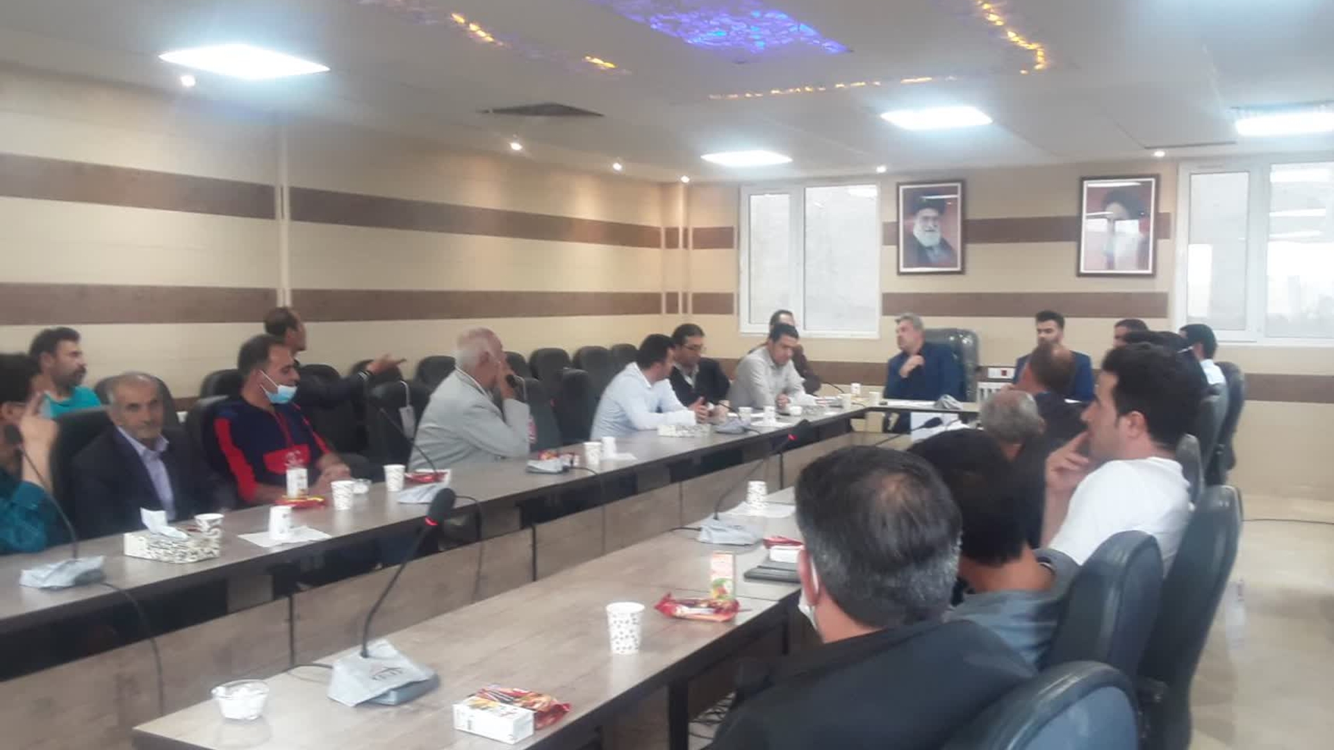 جلسه مشترک بررسی مشکلات نانوایی های بخش خنجین