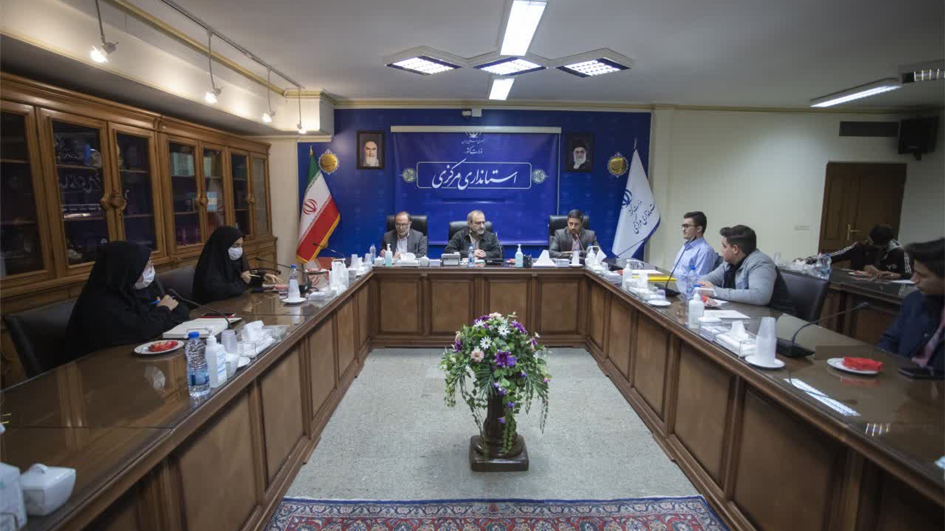 نشست  صمیمی با فعالان دانش آموزی