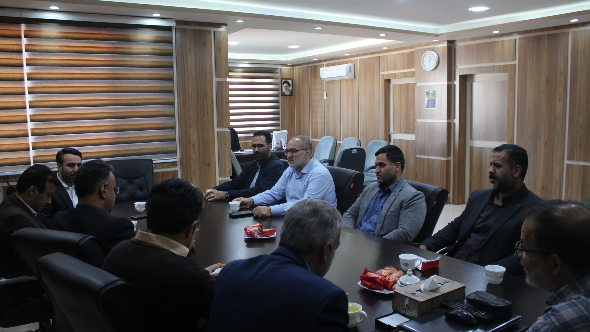 برگزاری جلسه با مدیرکل منابع طبیعی و آبخیزداری استان