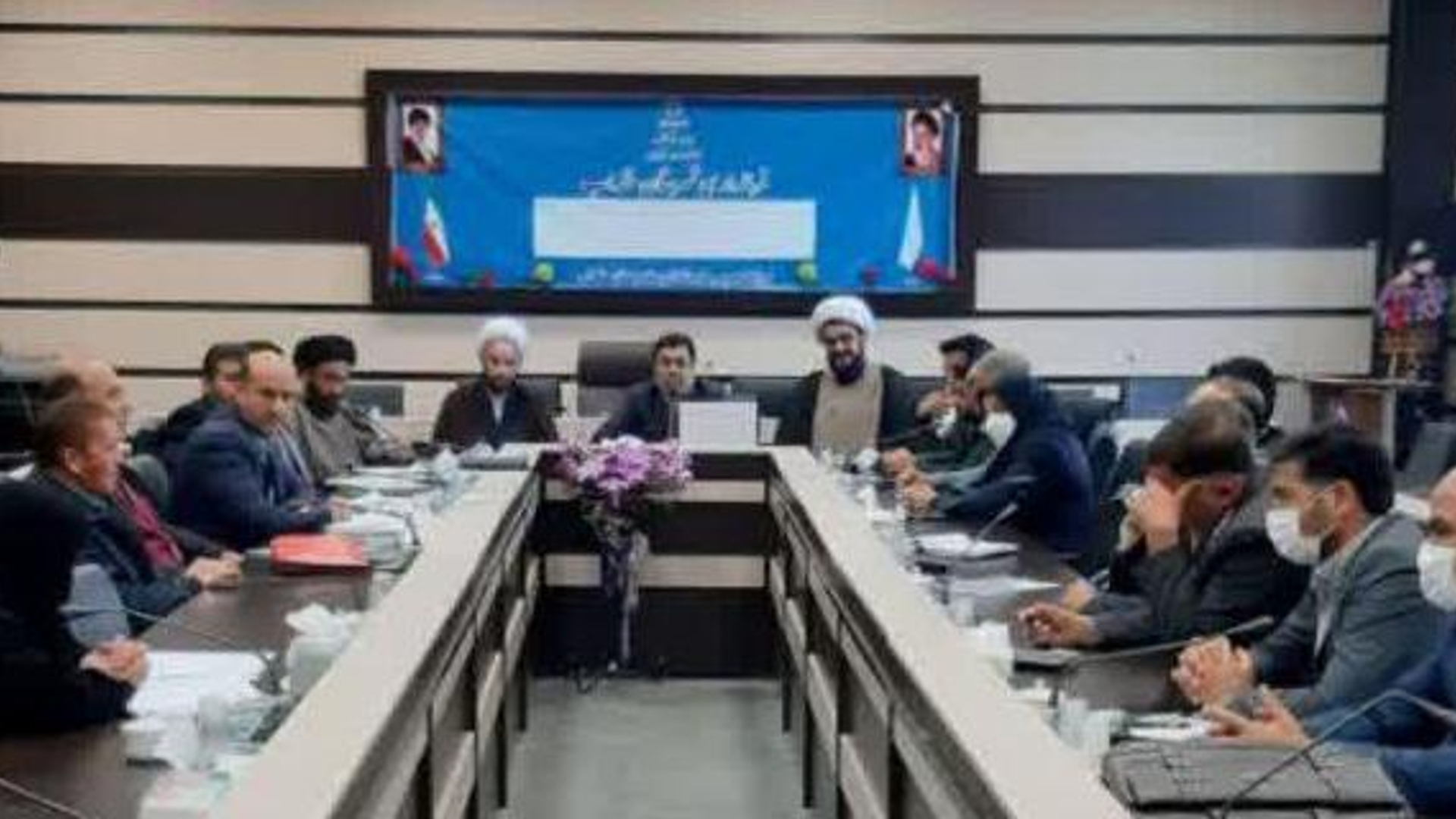 . جلسه انجمن کتابخانه های عمومی شهرستان خنداب