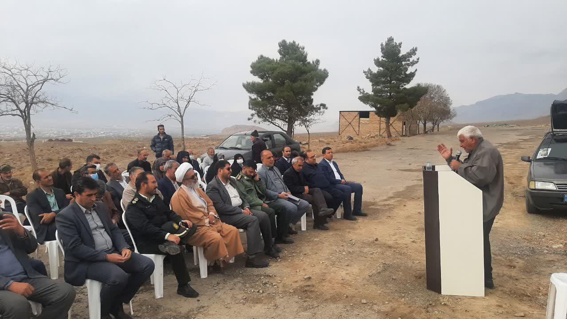 صبح امروز با حضور محمدرضا رضایی فرماندار، بیاتی نماینده مردم شهرستان در مجلس شورای اسلامی، درودیان بخشدار مرکزی و جمعی از مدیران شهرستان همزمان عملیات عمرانی سه پروژه گردشگری و تفریحی جاده سلامت کهک، راه دسترسی سایت کوه دیمنار و راه دسترسی قلعه تاریخی گندم کوه آغاز گردید.
 این پروژه ها  با ۴-۵ میلیارد تومان اعتبار دولتی  توسط شهرداری تفرش اجراء می گردد.