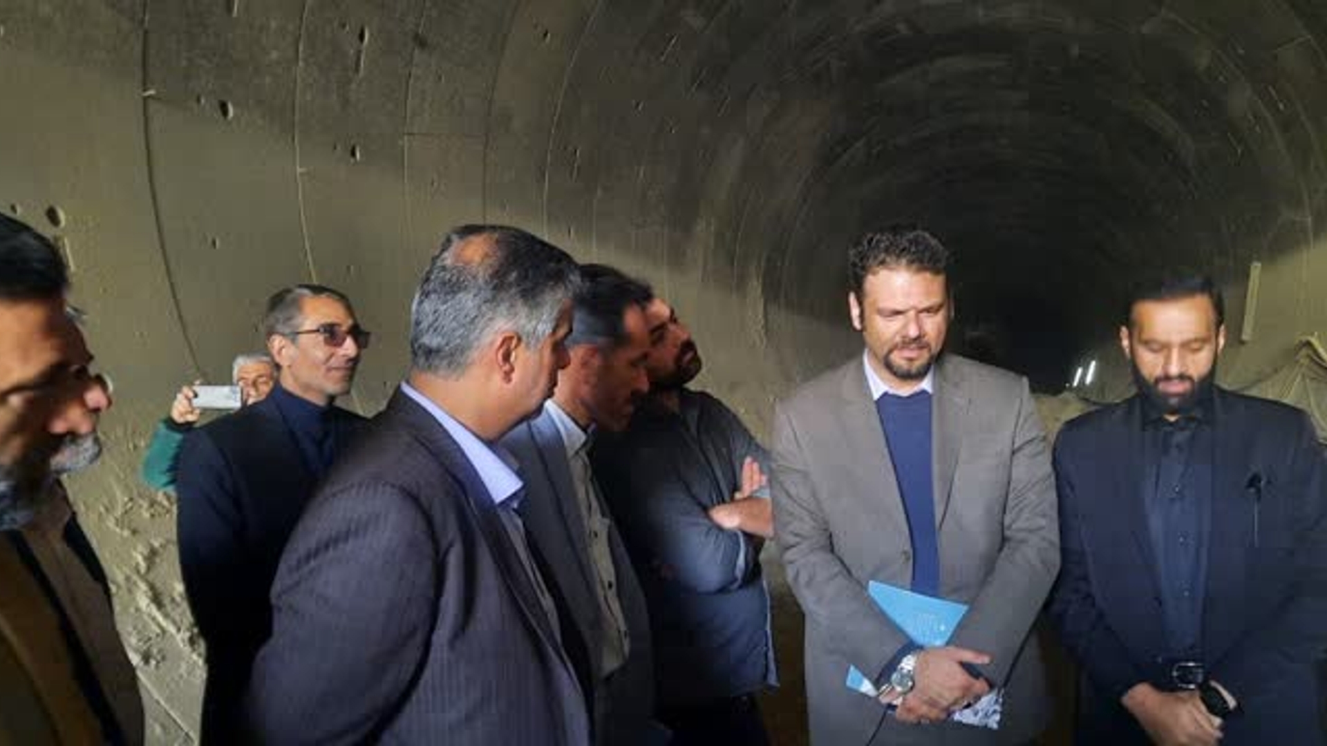 بازدید شهرداران و روسای شوراهای اسلامی استان از مترو و قطار شهری شهرداری مشهد