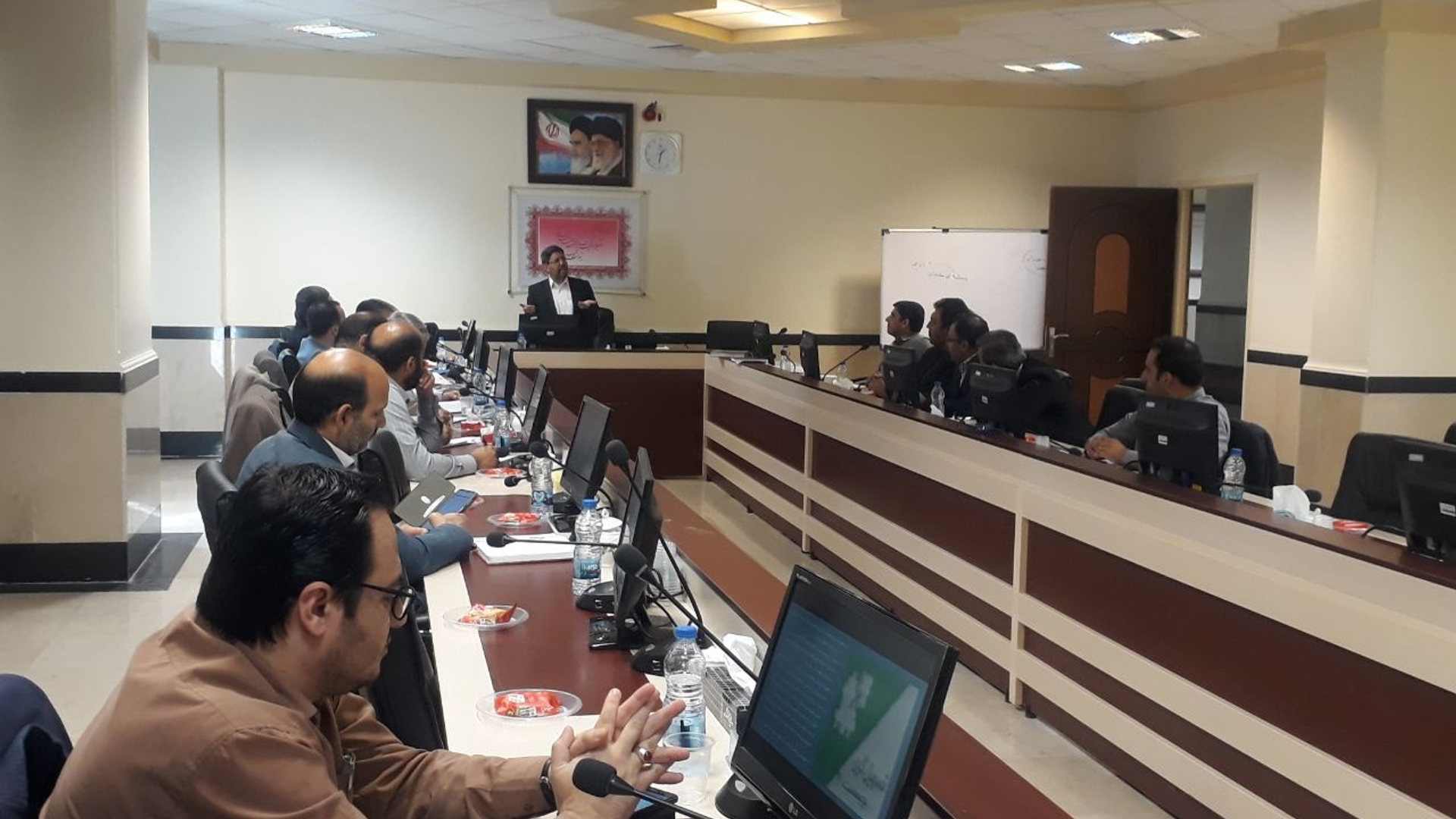 دوره آموزشی ویژه بخشداران و معاونین محترم فرماندار