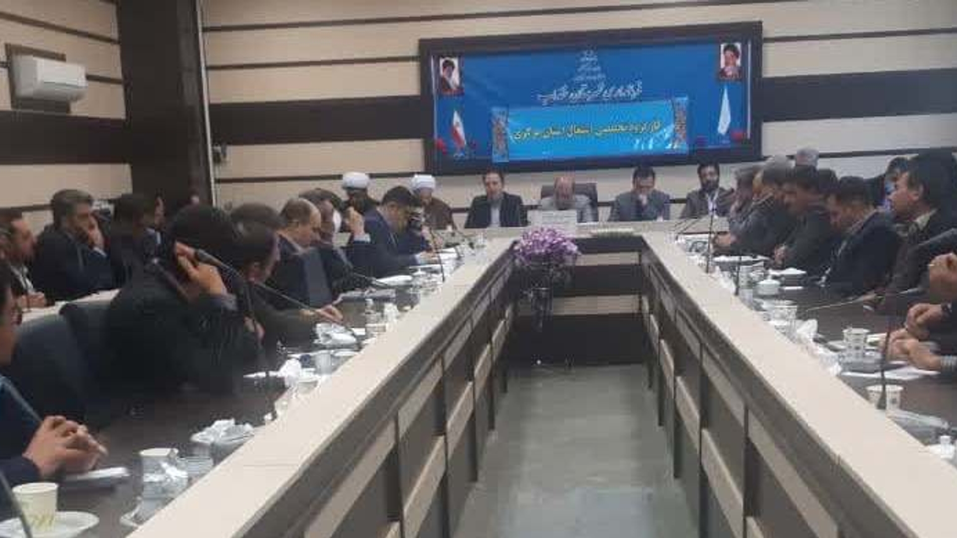 برگزاری جلسه مشترک کارگروه اشتغال و سرمایه گذاری استان مرکزی با شهرستان خنداب