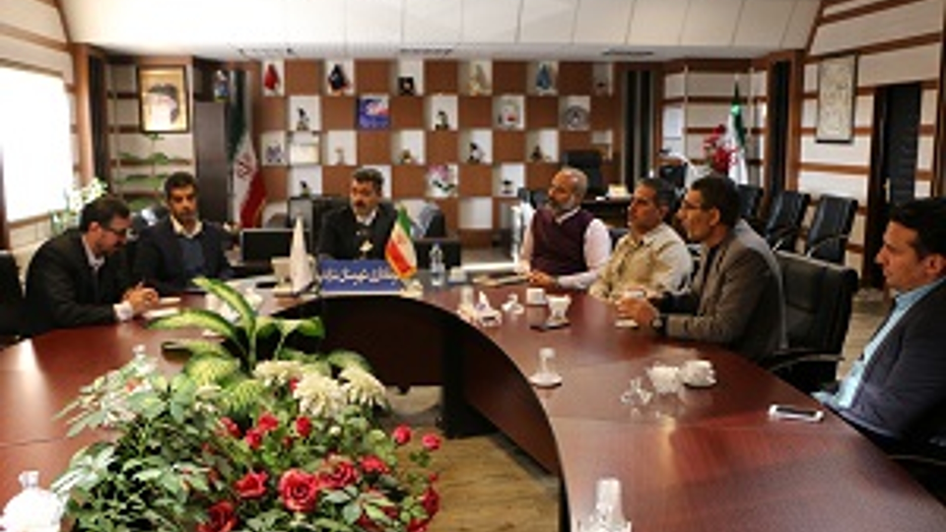 دیدار و نشست فرماندار شهرستان شازند با شهرداران تابعه