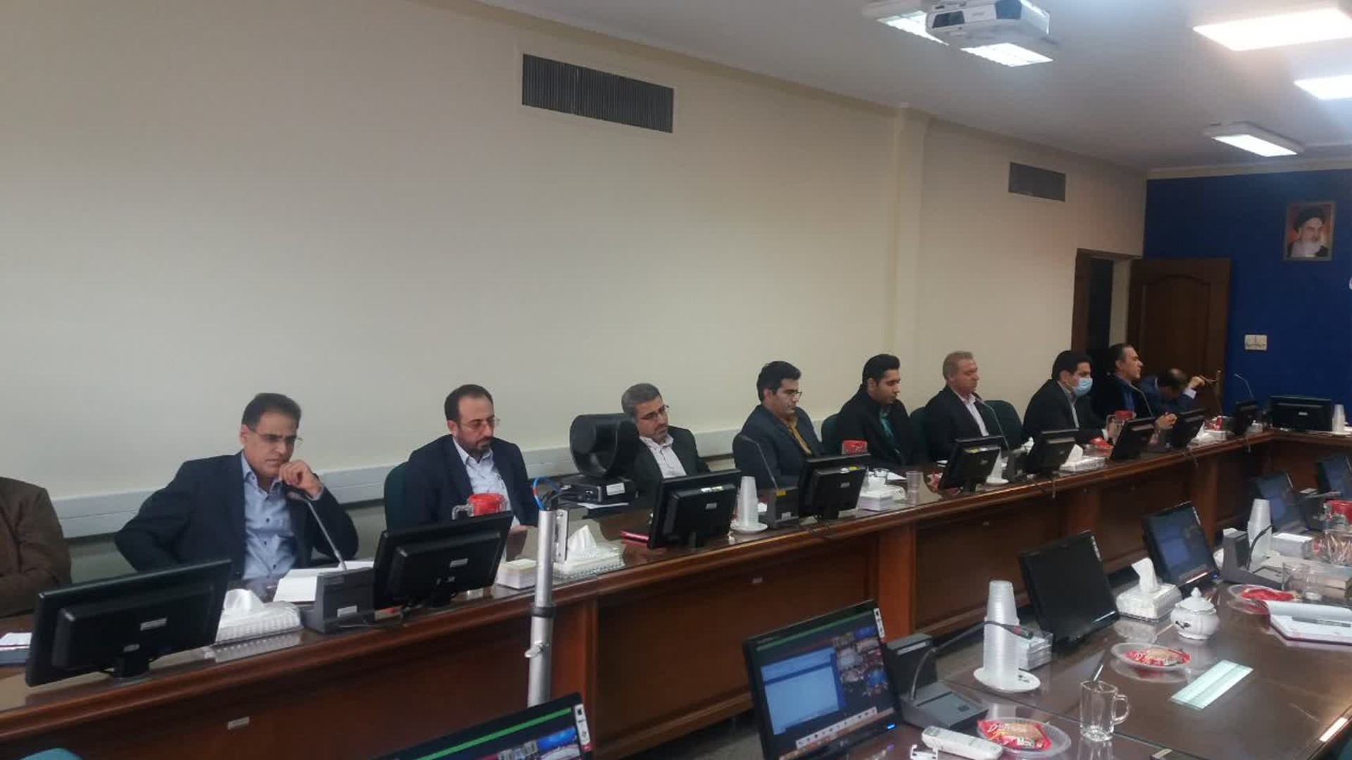 جلسه هماهنگی تسهیلات جز ۲ بند ب تبصره ۱۶ قانون بودجه سال ۱۴۰۱ با حضور کوشش تبار معاون هماهنگی امور اقتصادی و توسعه منطقه ای وزارت کشور، میرزاخانی معاون هماهنگی امور اقتصادی و توسعه منطقه ای استاندار ،  و مدیران مربوطه به صورت ویدئو کنفرانس برگزار شد.

پنج شنبه ۱۰ مرداد ۱۴۰۱