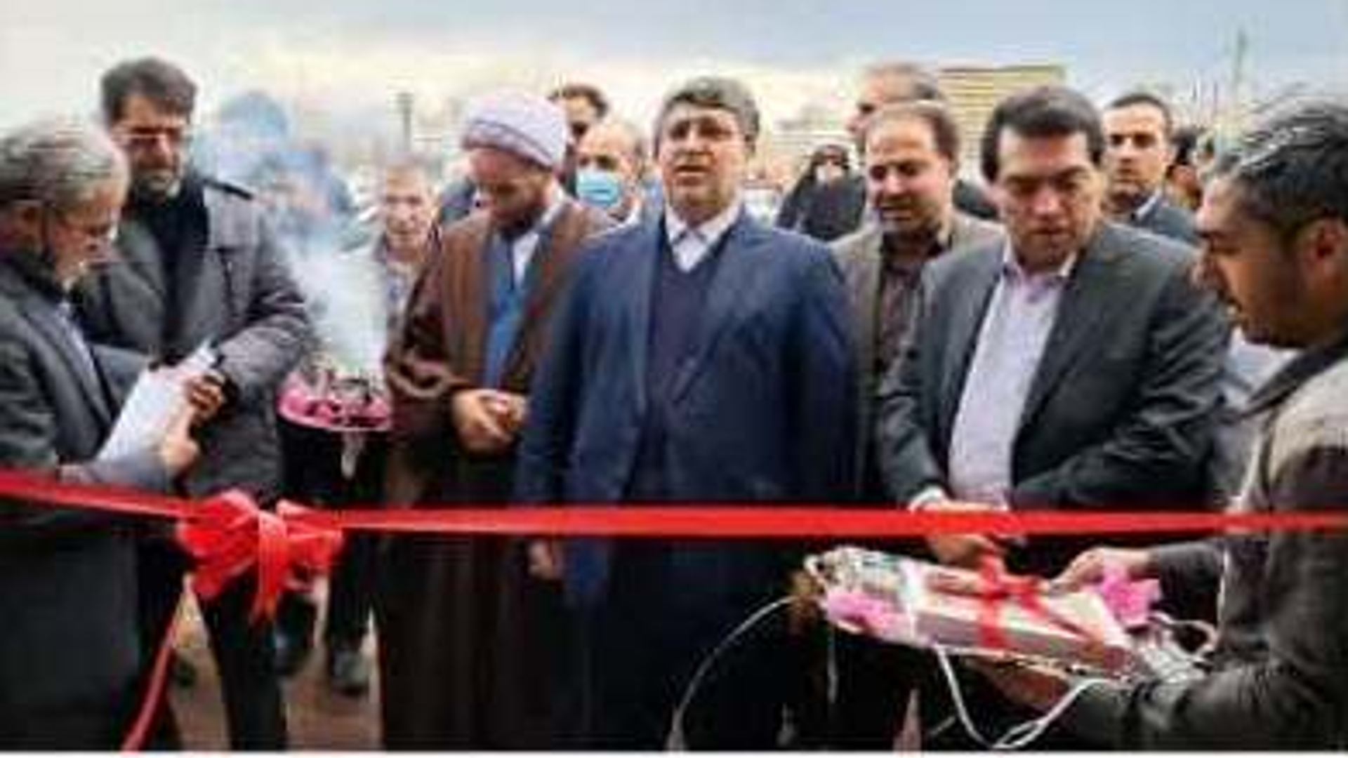 افتتاح مرکز خدمات جامع سلامت  خنداب و دو واحد زیست پزشک با حضور دکتر کریمی نماینده مجلس