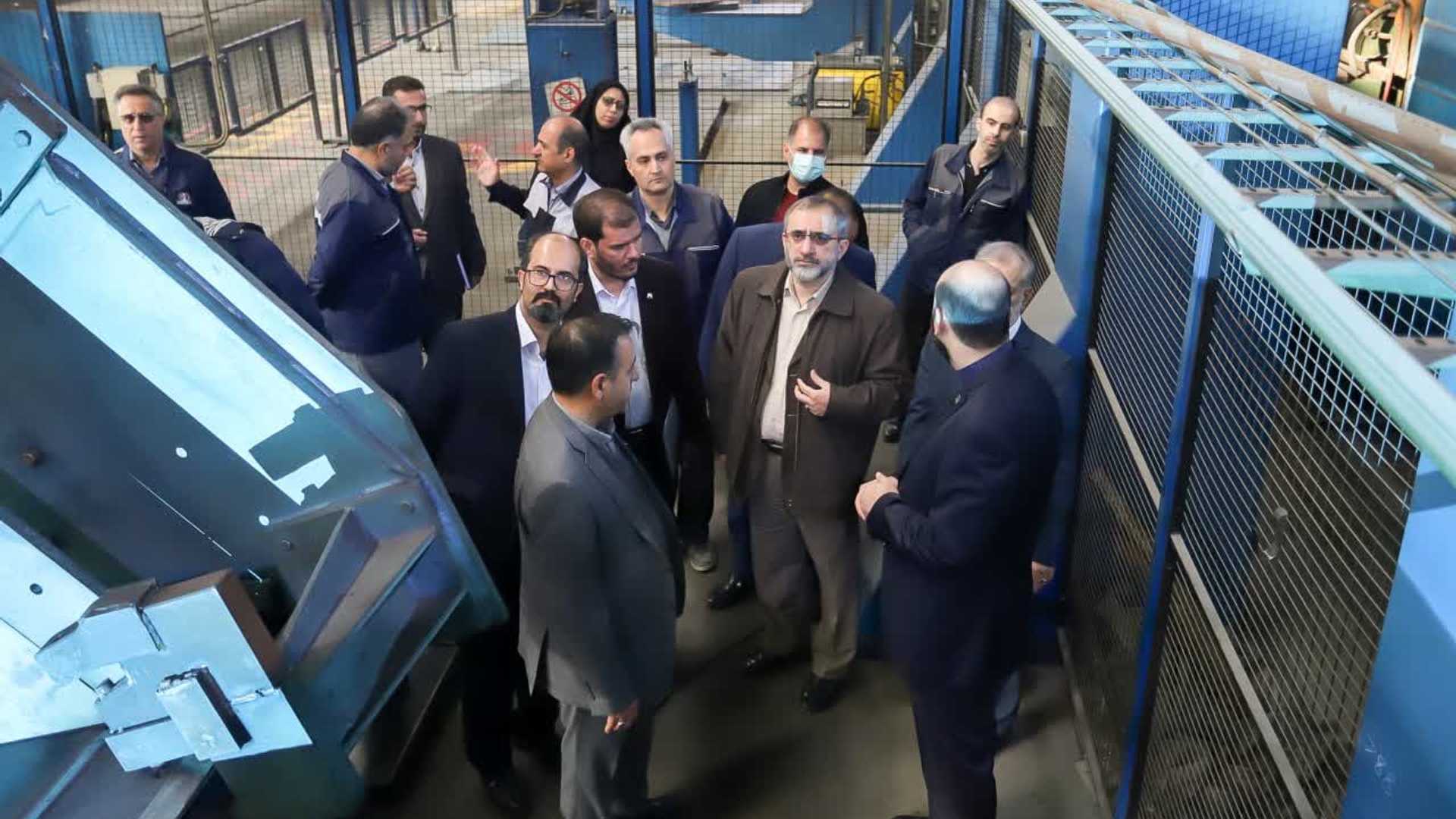 بازدید معاون رئیس جمهور و رئیس سازمان ملی استاندارد ایران، استاندار مرکزی و جمعی از مسوولین از شرکت هپکو



یکشنبه ۱۳ آذر ۱۴۰۱