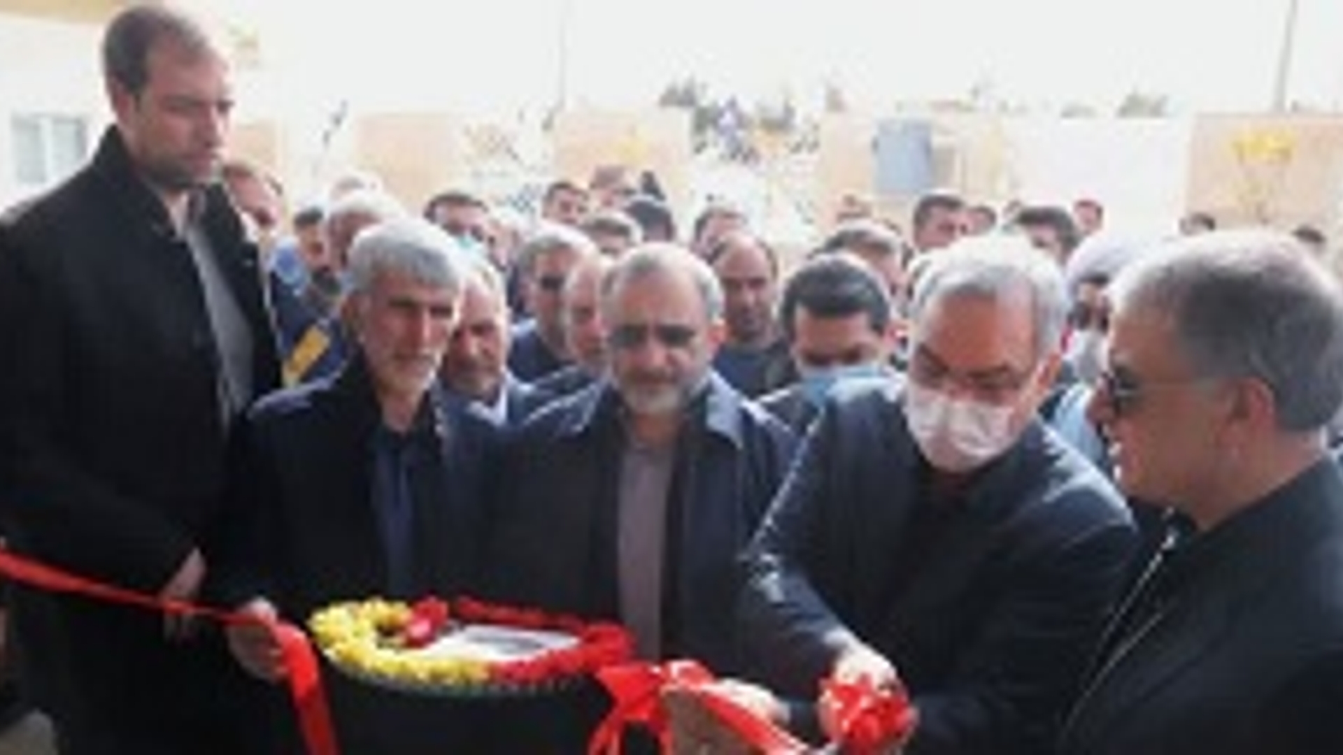 افتتاح و بهره برداری از مرکز خدمات بهداشتی و درمانی شهری و روستایی شهر هندودر با حضور وزیر بهداشت، درمان و آموزش پزشکی و استاندار مرکزی