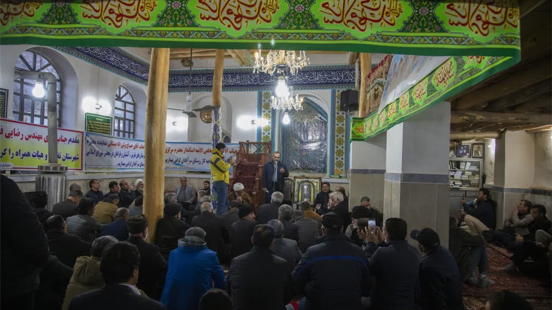 مراسم افتتاحیه گاز روستای سر آبادان شهرستان تفرش با حضور دکتر مخلص الائمه استاندار مرکزی ،نماینده مردم شهرستانهای تفرش ،آشتیان ،فراهان در مجلس شورای اسلامی و فرماندار تفرش و برخی از مدیران و اهالی برگزار شد .