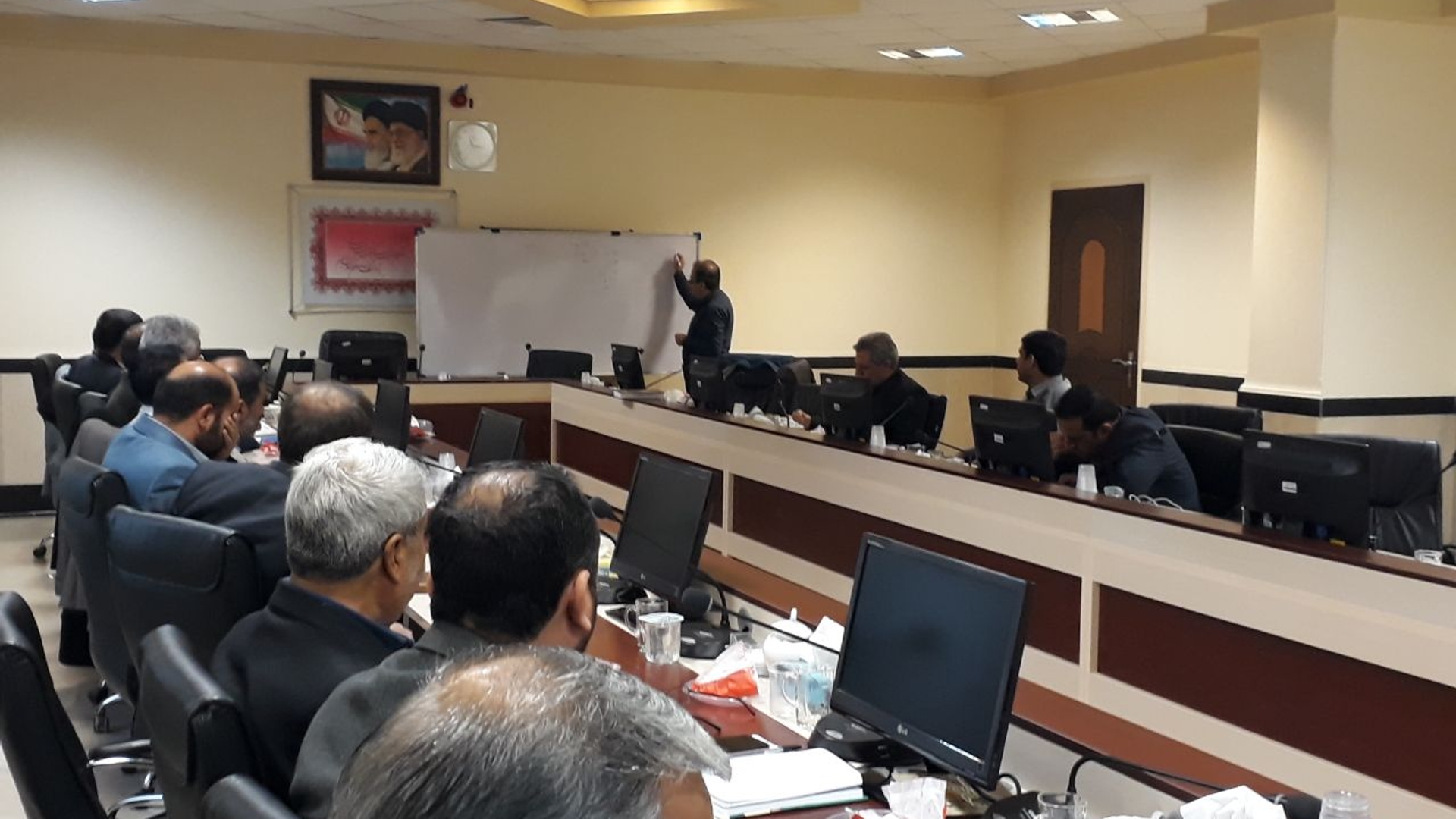 آموزش ویژه بخشداران و معاونین محترم فرماندار