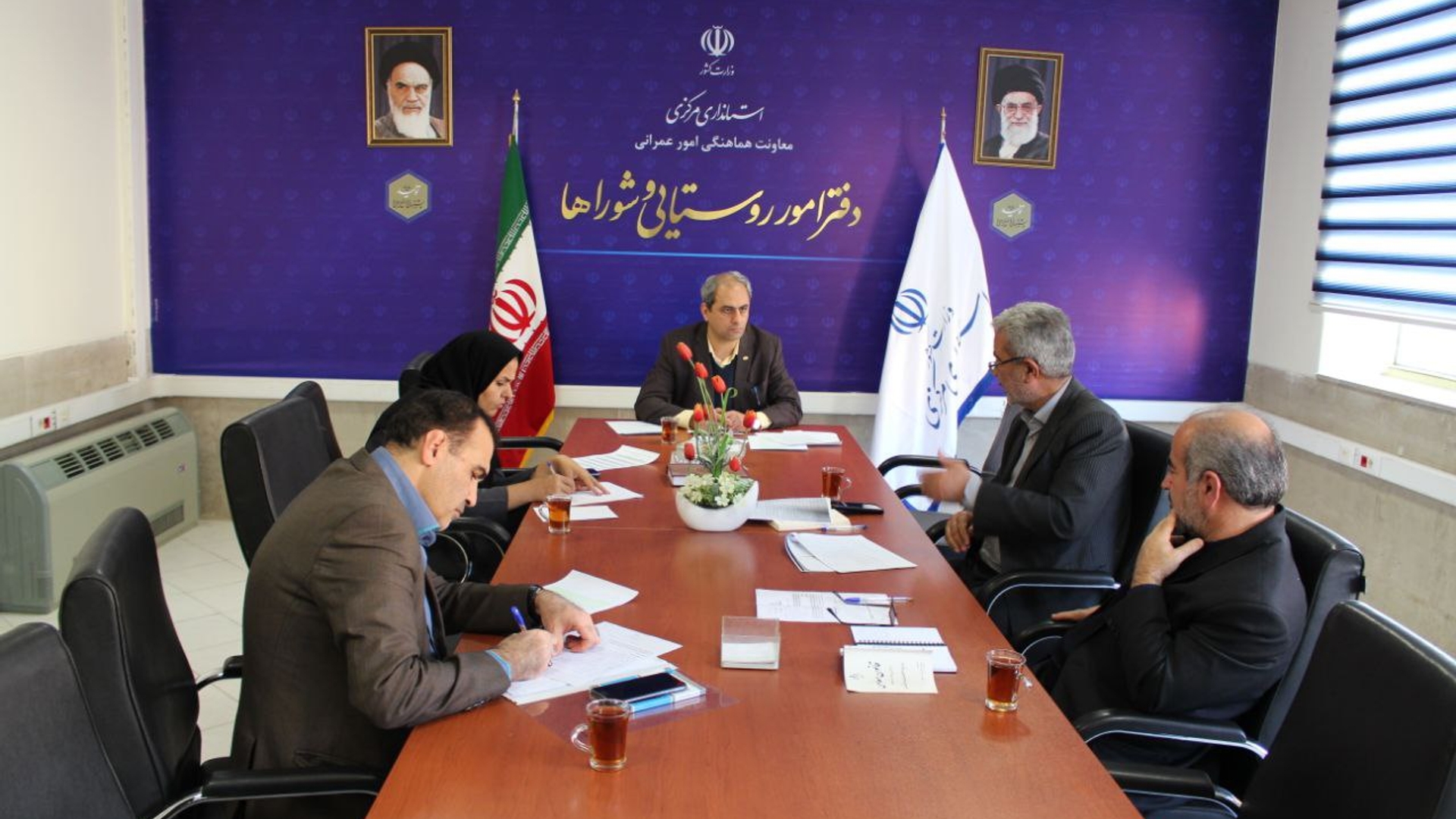 برگزاری جلسه بررسی نحوه پرداخت حقوق دولتی معادن برای عمران و آبادانی روستاها