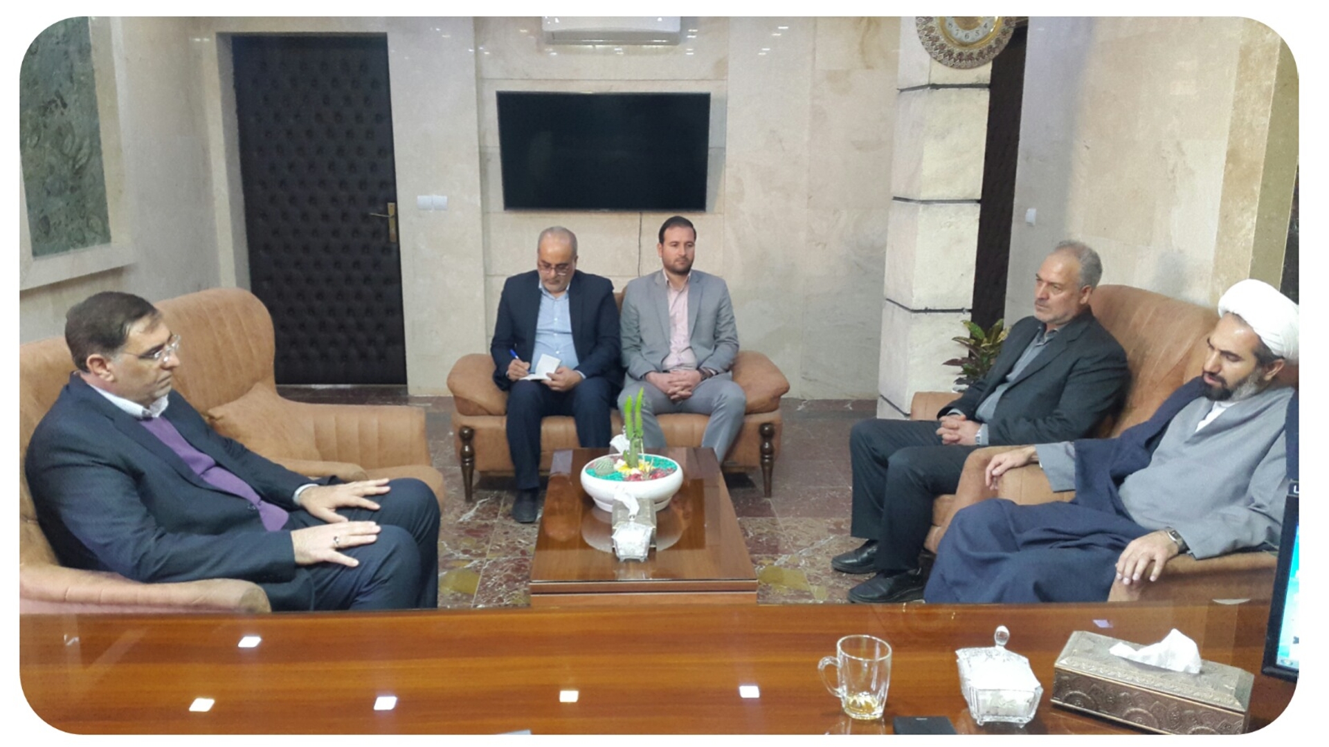 دیدار رییس هیات نظارت بر انتخابات استان مرکزی با مهندس ساعدی