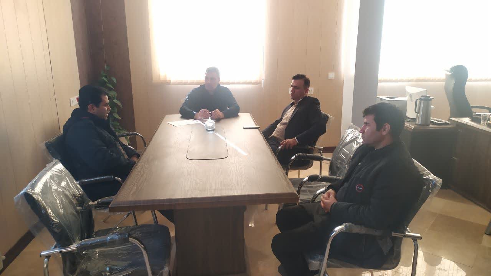 تعیین و تکلیف زمین اورژانس و اداره گاز شهر خنجین