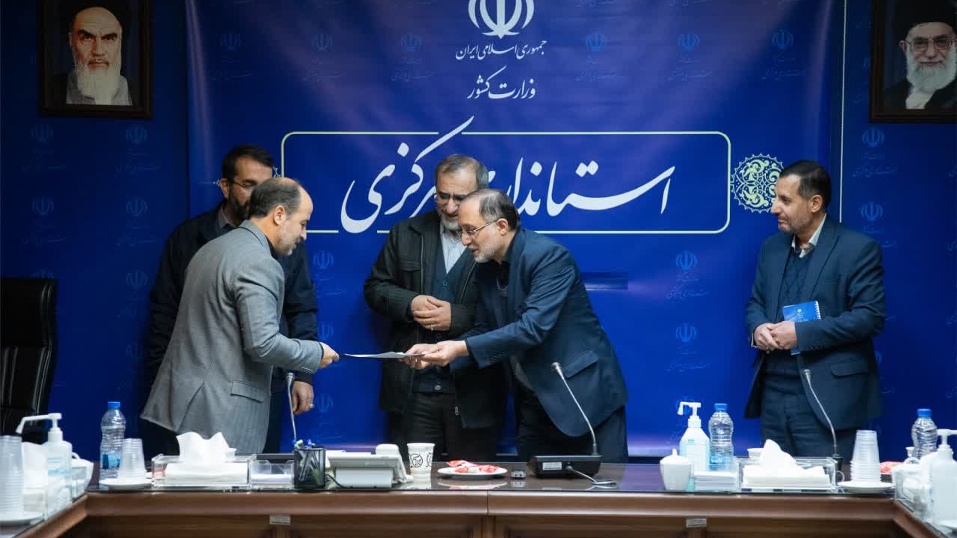 آیین تکریم و معارفه مدیرکل روابط عمومی استانداری مرکزی