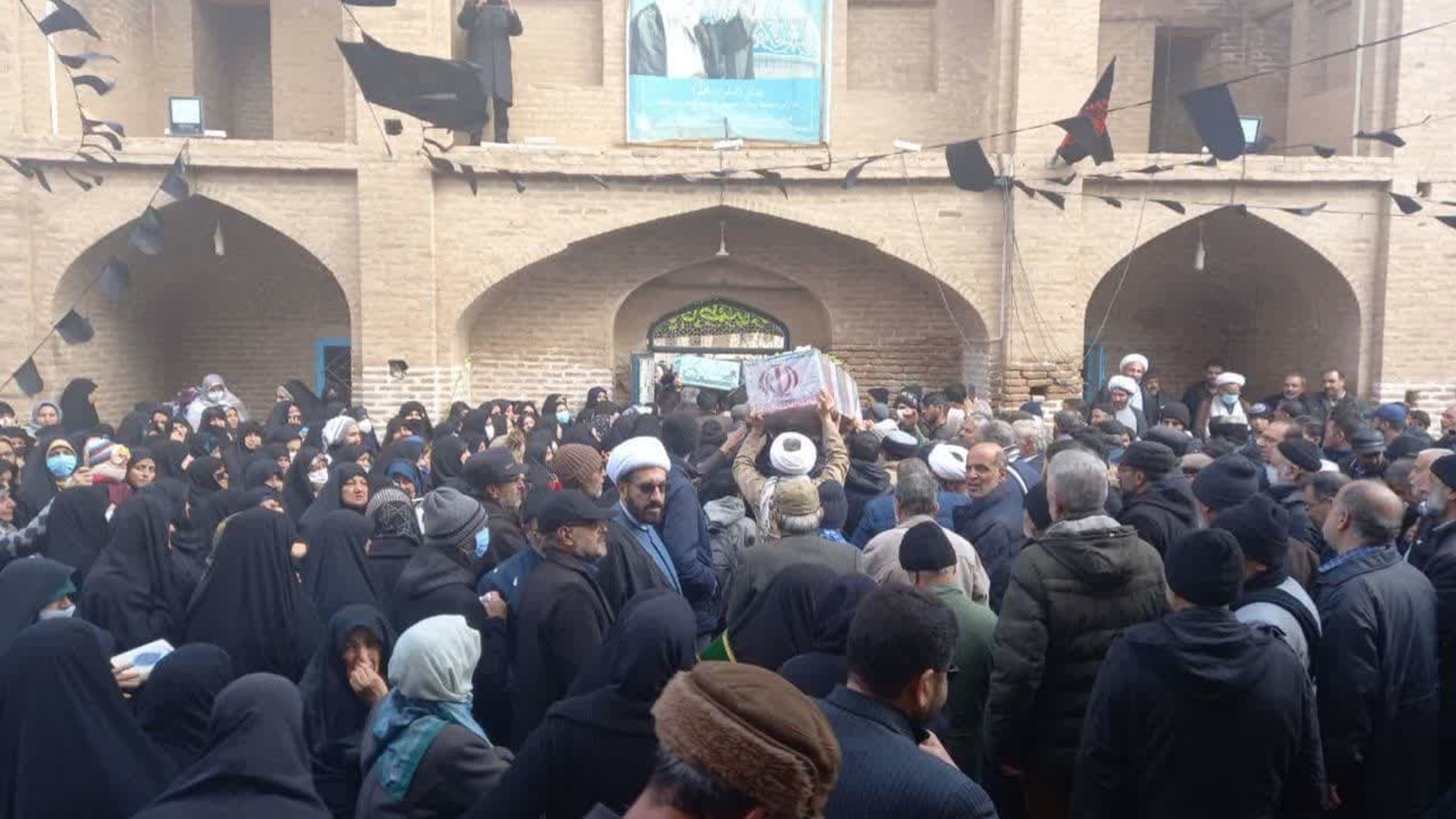 استقبال باشکوه مردم از کاروان شهدا در تفرش