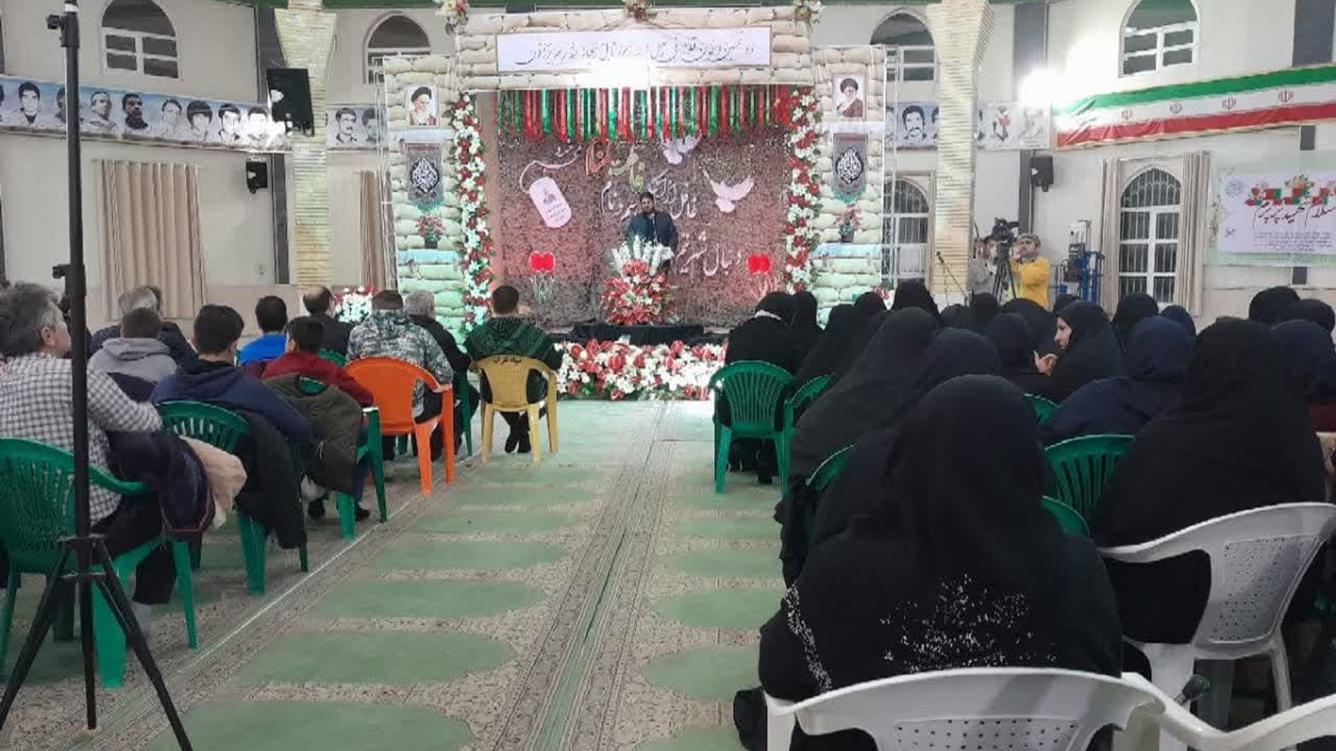 مراسم شبی با شهدای گمنام در مصلی ولایت تفرش با حضور محمدرضا رضایی فرماندار تفرش و آحاد مردم شریف و انقلابی تفرش