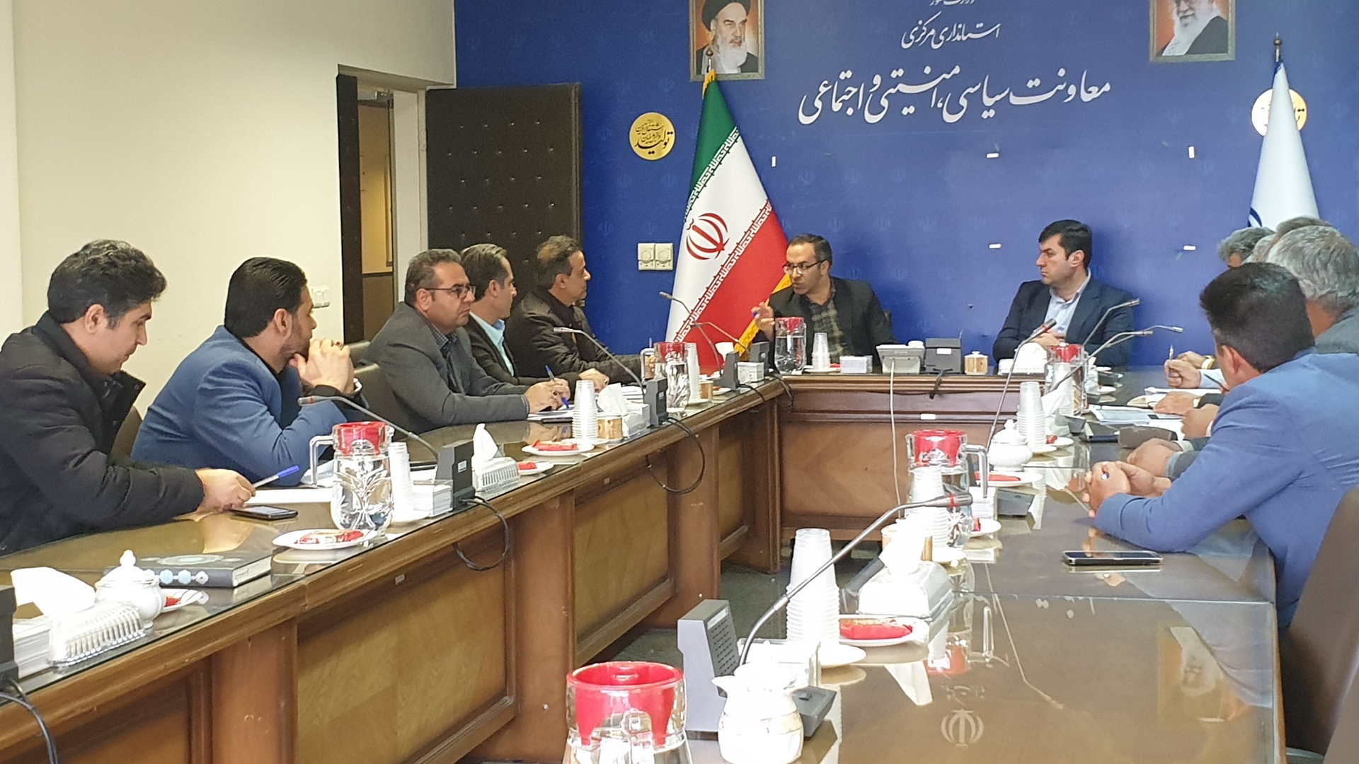 برگزاری هشتمین جلسه کارگروه پیشگیری از قاچاق و عرضه خارج از شبکه فرآورده های نفتی استان مرکزی