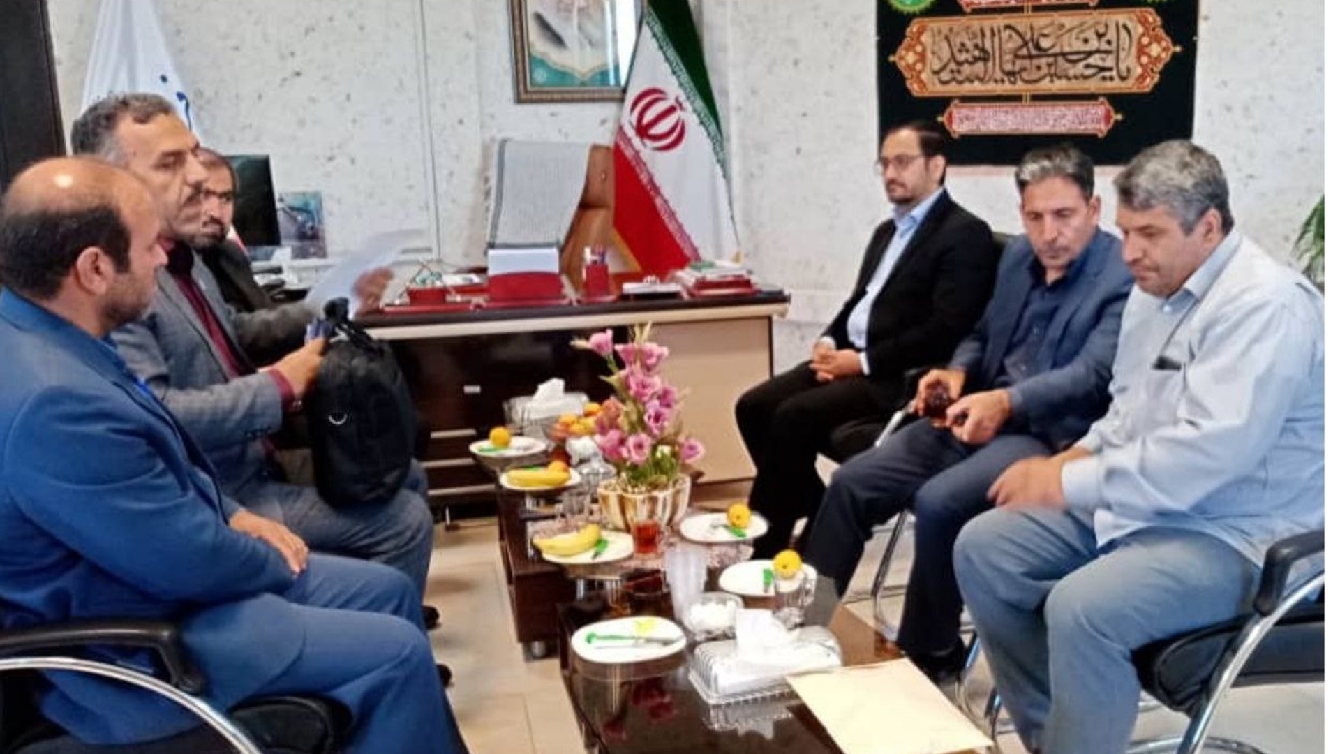 تحویل کمک های مردمی شهرستان به خسارت دیدگان سیل در روستای آهنگران