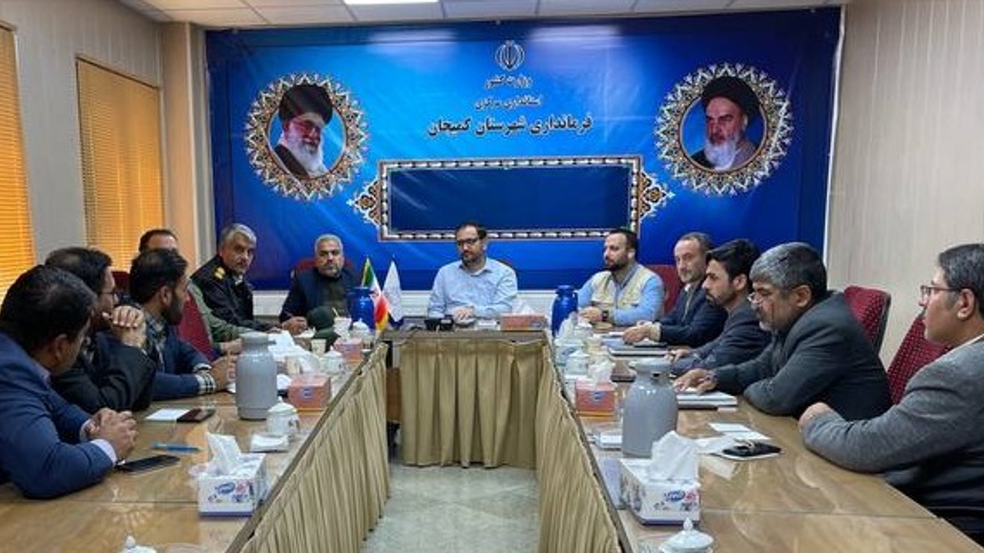 جلسه پیشگیری از قاچاق کالا و ارز شهرستان کمیجان برگزار گردید.