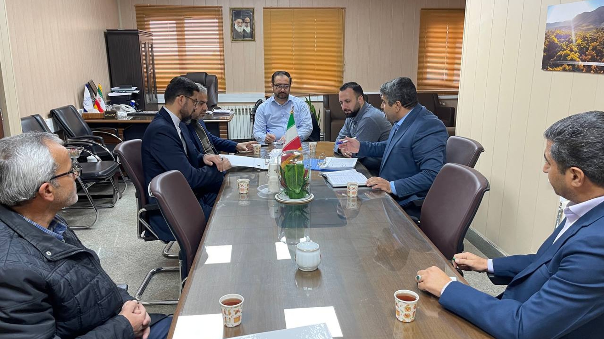 با حضور سرپرست جدیدالإنتصاب شبکه بهداشت و درمان شهرستان صورت پذیرفت