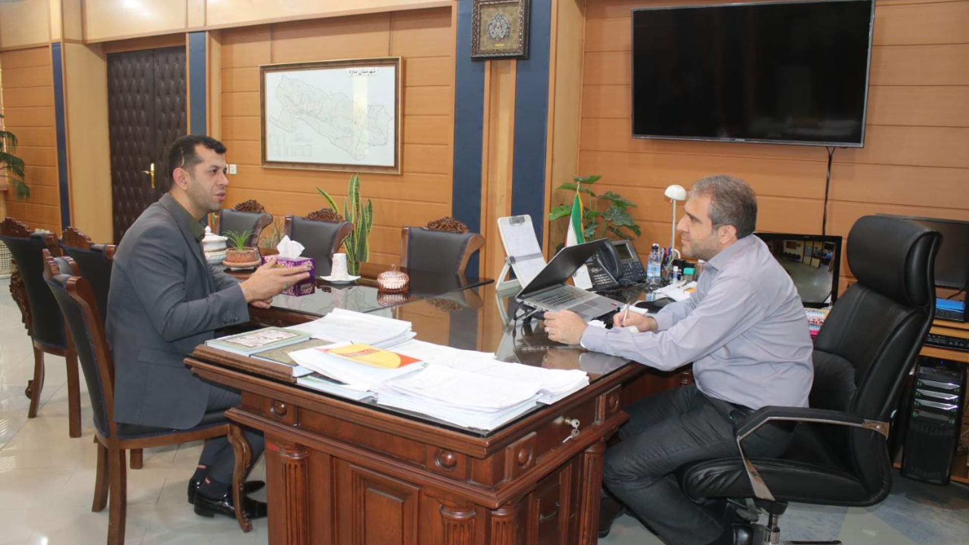 ملاقات مردمی  مهدی الیاسی معاون استاندار و فرماندار ویژه شهرستان ساوه