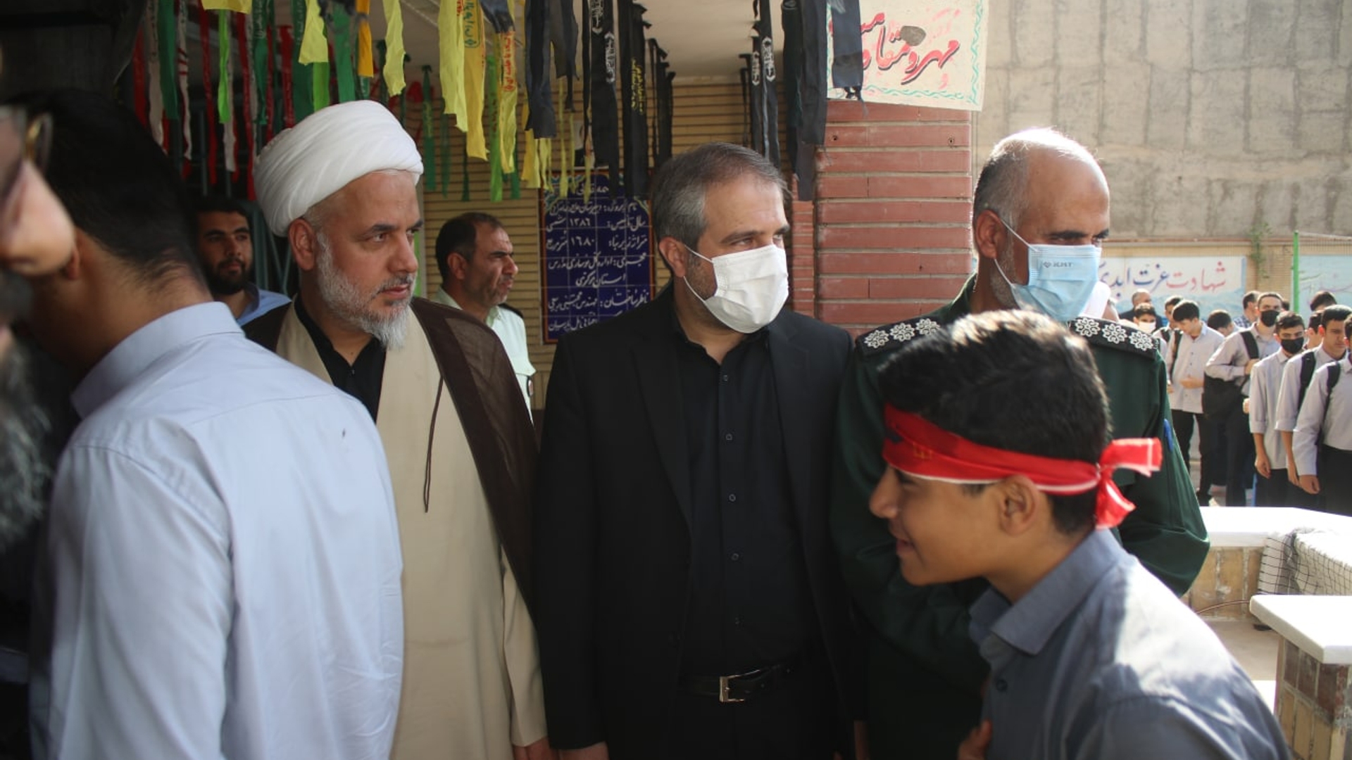 نواختن زنگ مهر و مقاومت