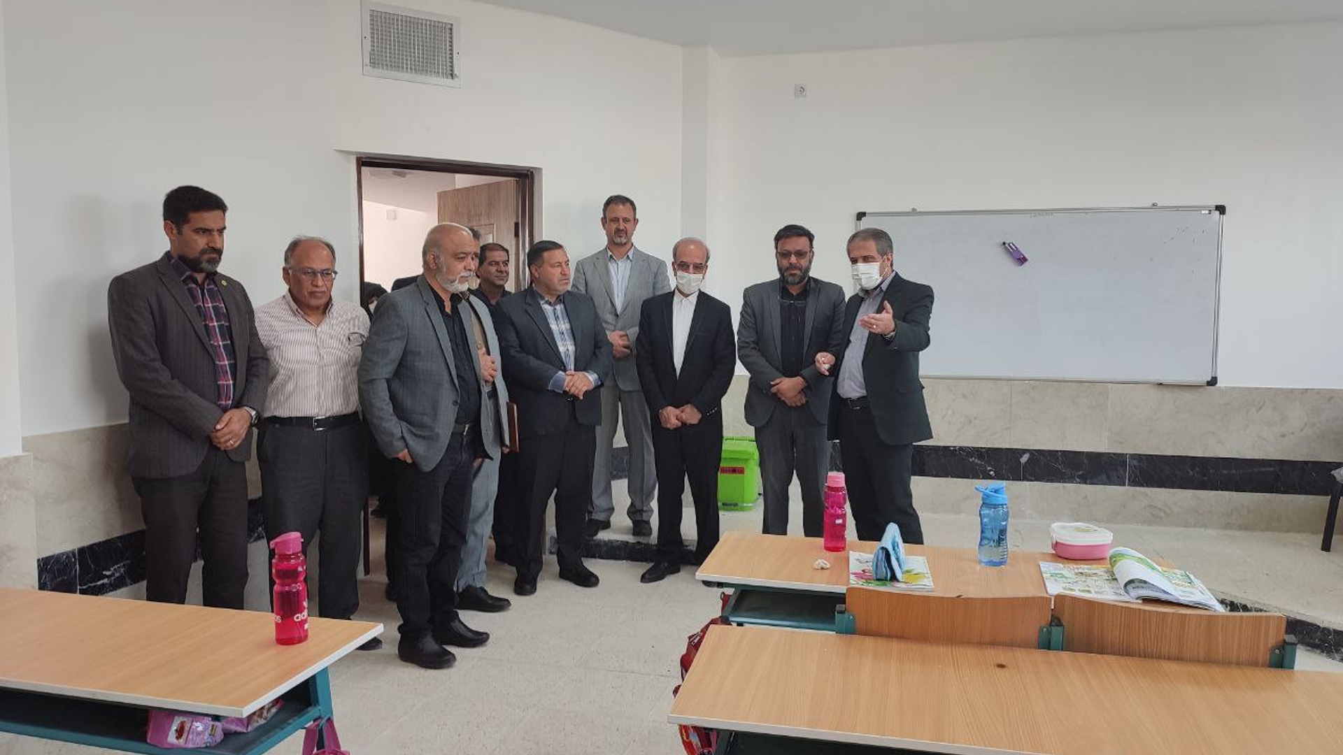 بهره برداری از چند واحد آموزشی در نقاط حاشیه نشین ساوه