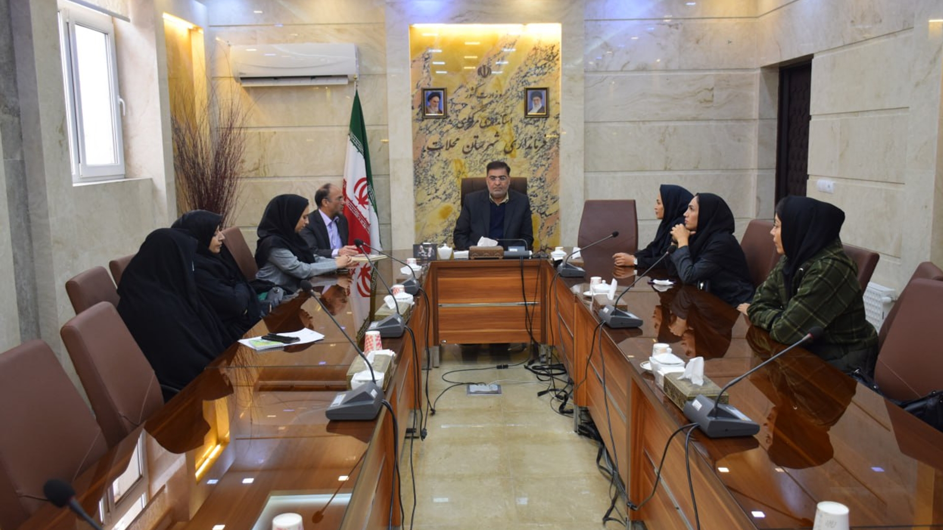 تجلیل از دهیاران زن به مناسبت روز زن