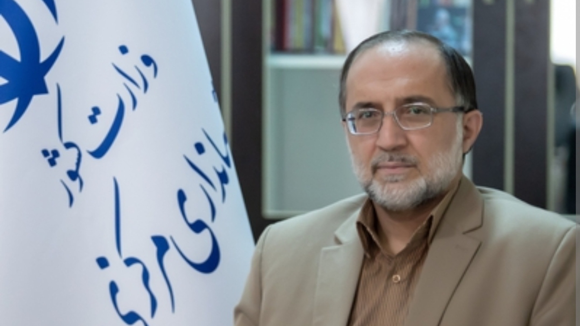 سید مجتبی آل یاسین معاون توسعه مدیریت و منابع استانداری در نامه به اعضای شورای اداری استان لزوم ضرورت صرفه جویی در مصرف  دورکاری در روزهای ۲۲ و ۲۹ دی ماه را  ابلاغ نمود.