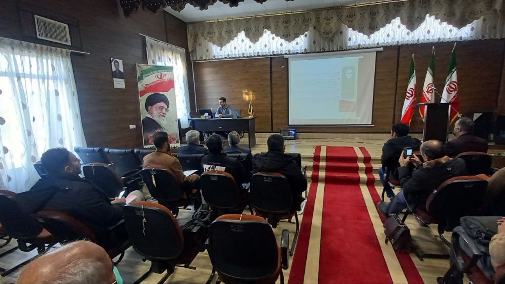 برگزاری هفتاد و ششمین کارگاه آموزشی ویژه دهیاران بخش قره چای شهرستان خنداب