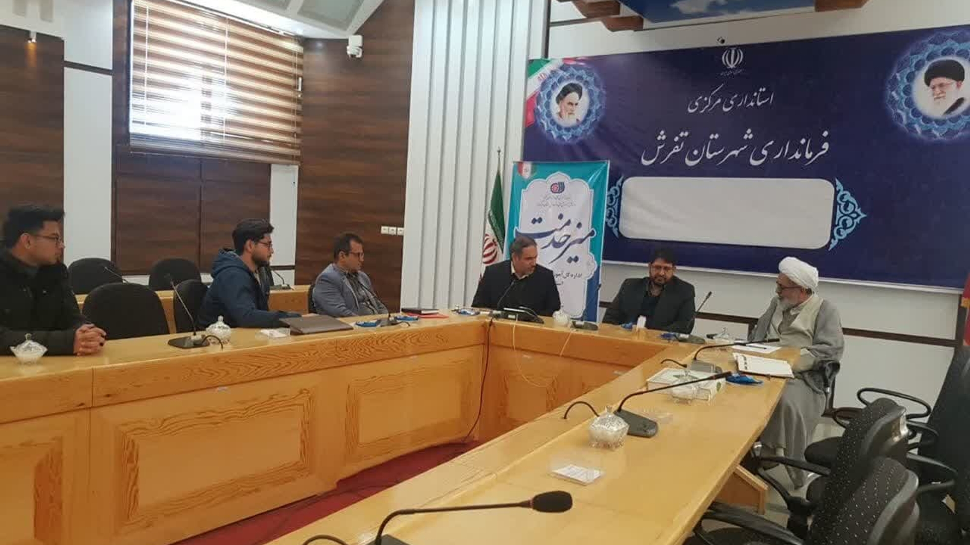 دیدار و پاسخگویی مدیرکل آموزش و فنی و حرفه‌ای استان مرکزی در طرح رایحه خدمت با حضور محمدرضا رضایی فرماندار شهرستان تفرش و حجت‌الاسلام‌والمسلمین اجرایی امام جمعه تفرش در محل‌ فرمانداری برگزار گردید