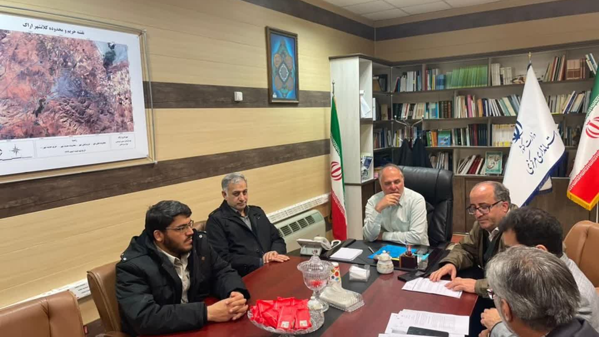 مدارس استان فردا به صورت حضوری فعالیت می کنند- دانش آموزان با ماسک در کلاس حاضر شوند