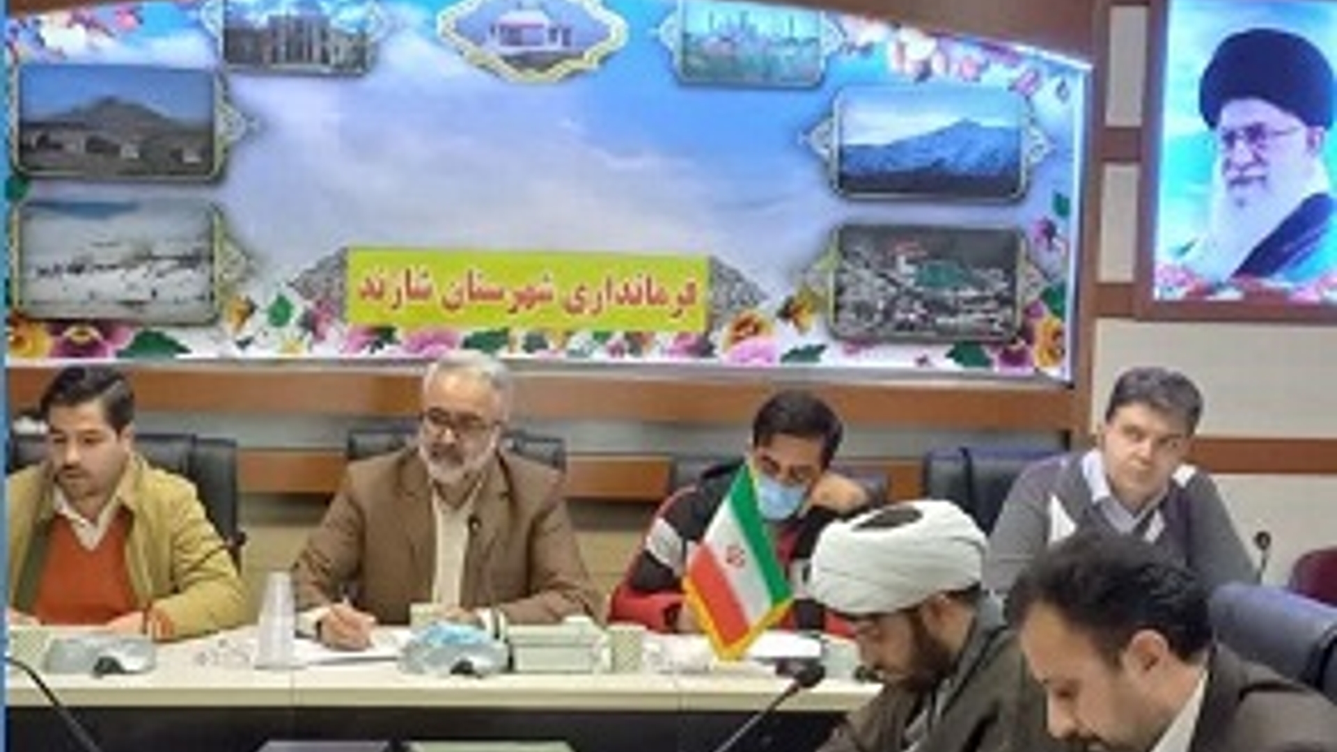 برگزاری جلسه هماهنگی برنامه های گرامیداشت دهه مبارک فجر شهرستان شازند