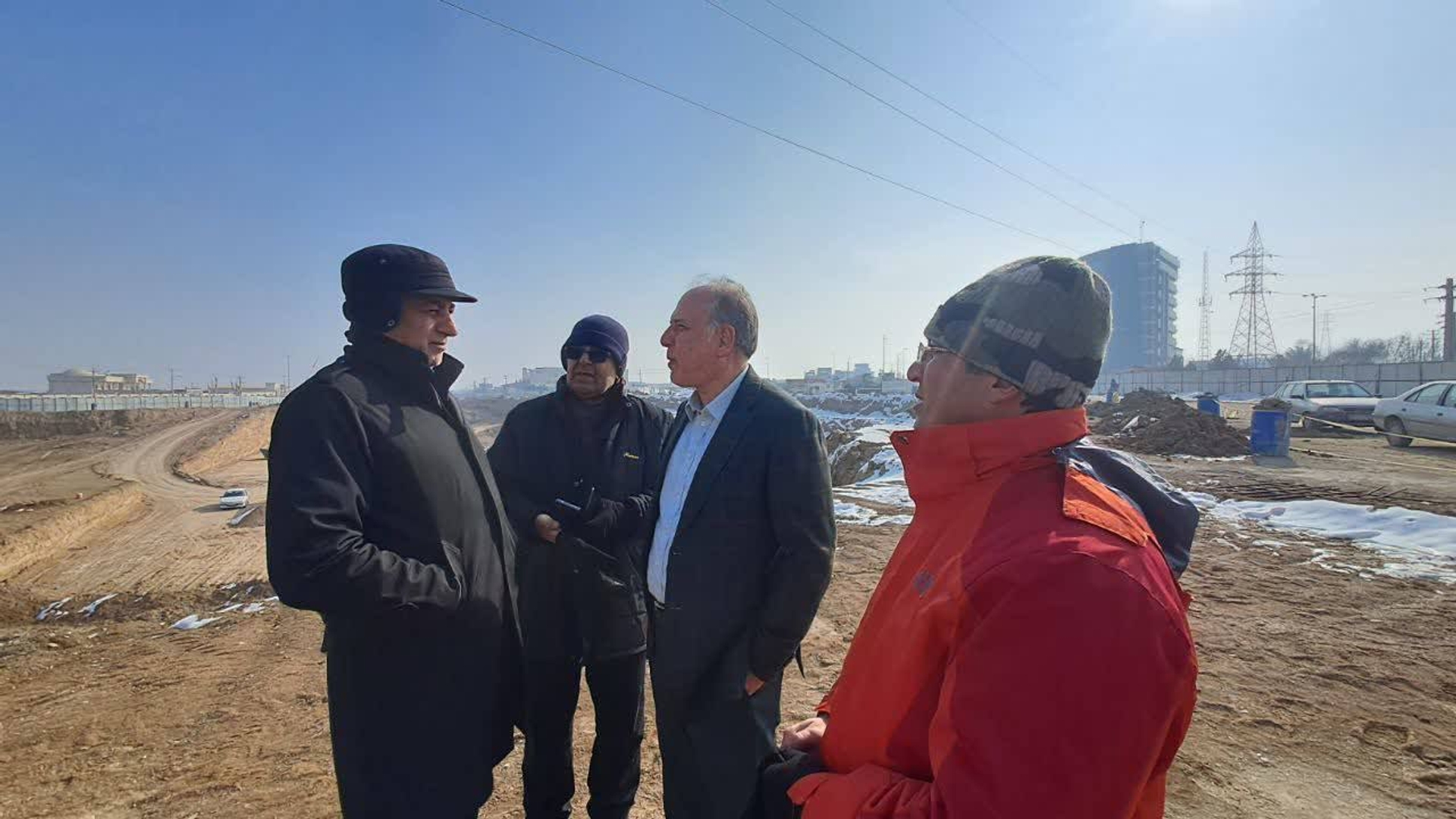 بازدید از روند اجرای عملیات بتن ریزی عرشه غربی تقاطع غیر همسطح میدان امام خمینی (ره)