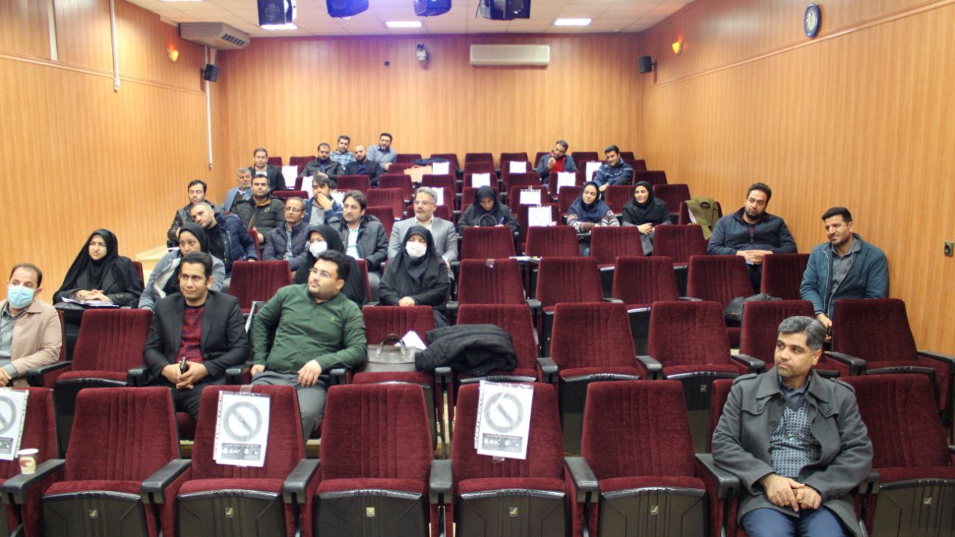 برگزاری جلسه آموزشی توجیهی نحوه وضع و وصول عوارض محلی دهیاری ها در سال ۱۴۰۲