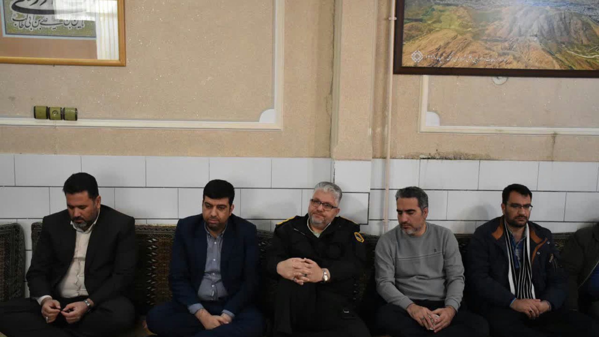 دیدار اعضای ستاد برگزاری مراسمات دهه فجر با نماینده ولی فقیه در استان مرکزی