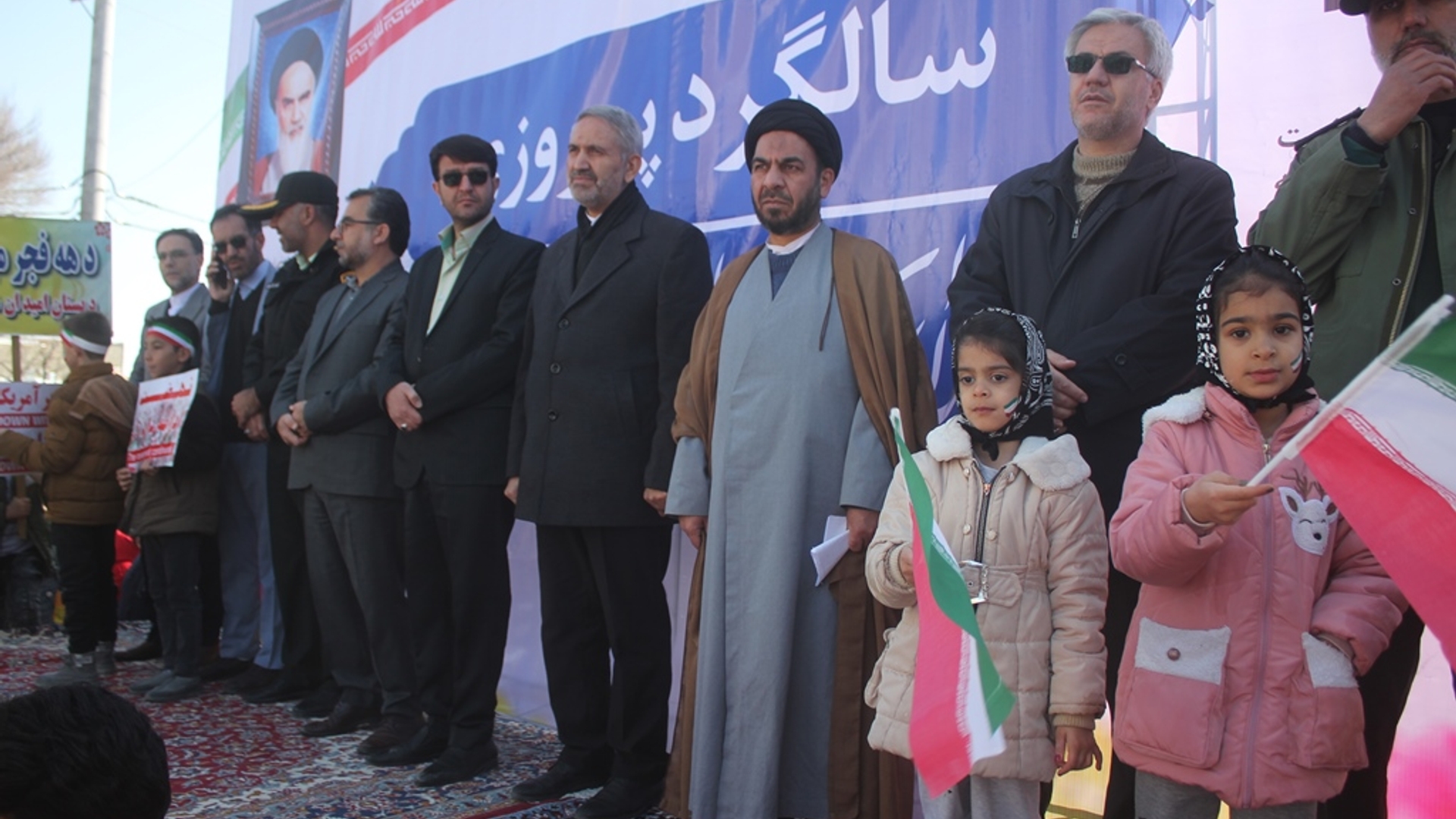 راهپيمايي يوم الله 22 بهمن در شهرستان خمين برگزار شد