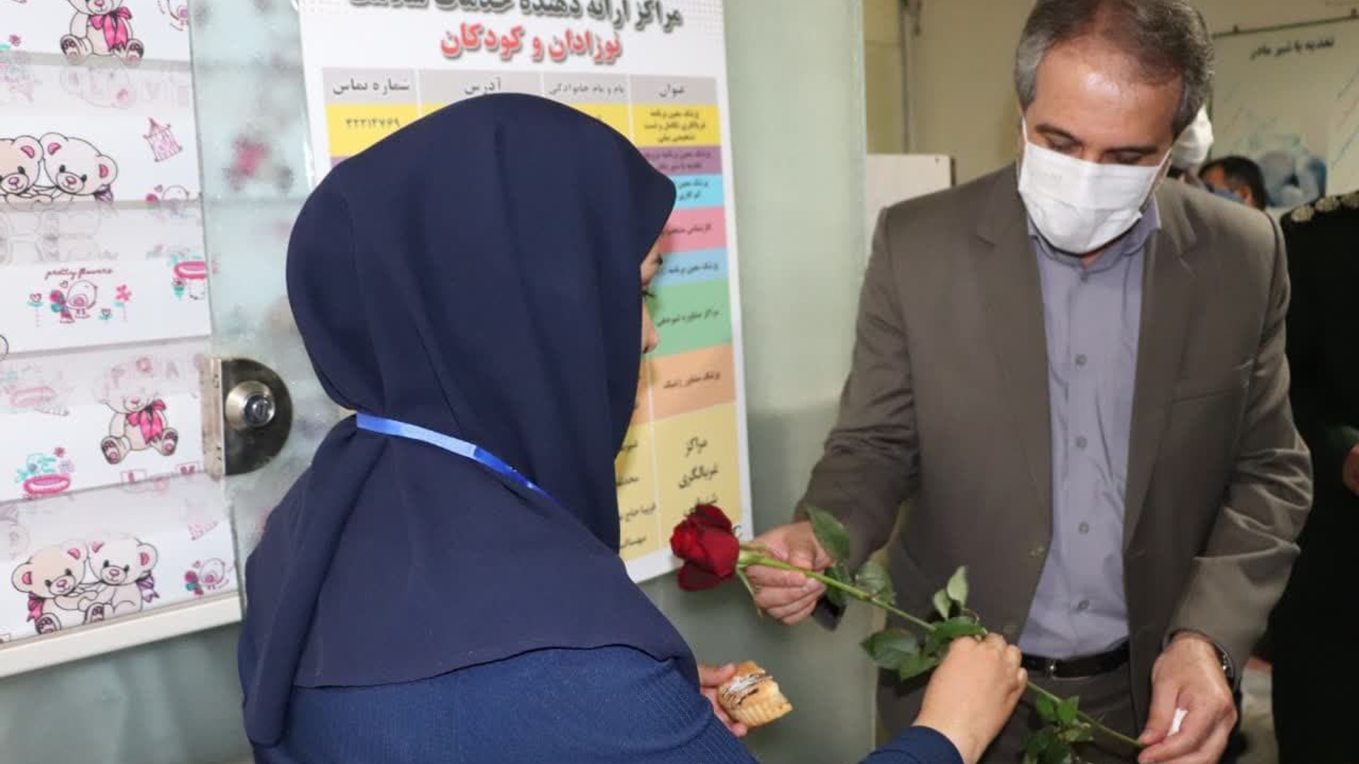 تجلیل از پرستاران به مناسبت روز پرستار و ولادت حضرت زینب (س)