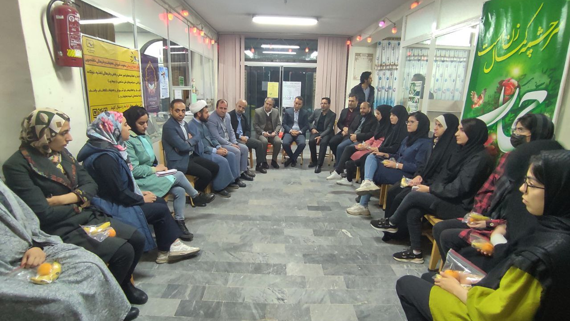 بازدید شبانه ی معاون استاندار و فرماندار ویژه ساوه از  خوابگاه دانشجویی