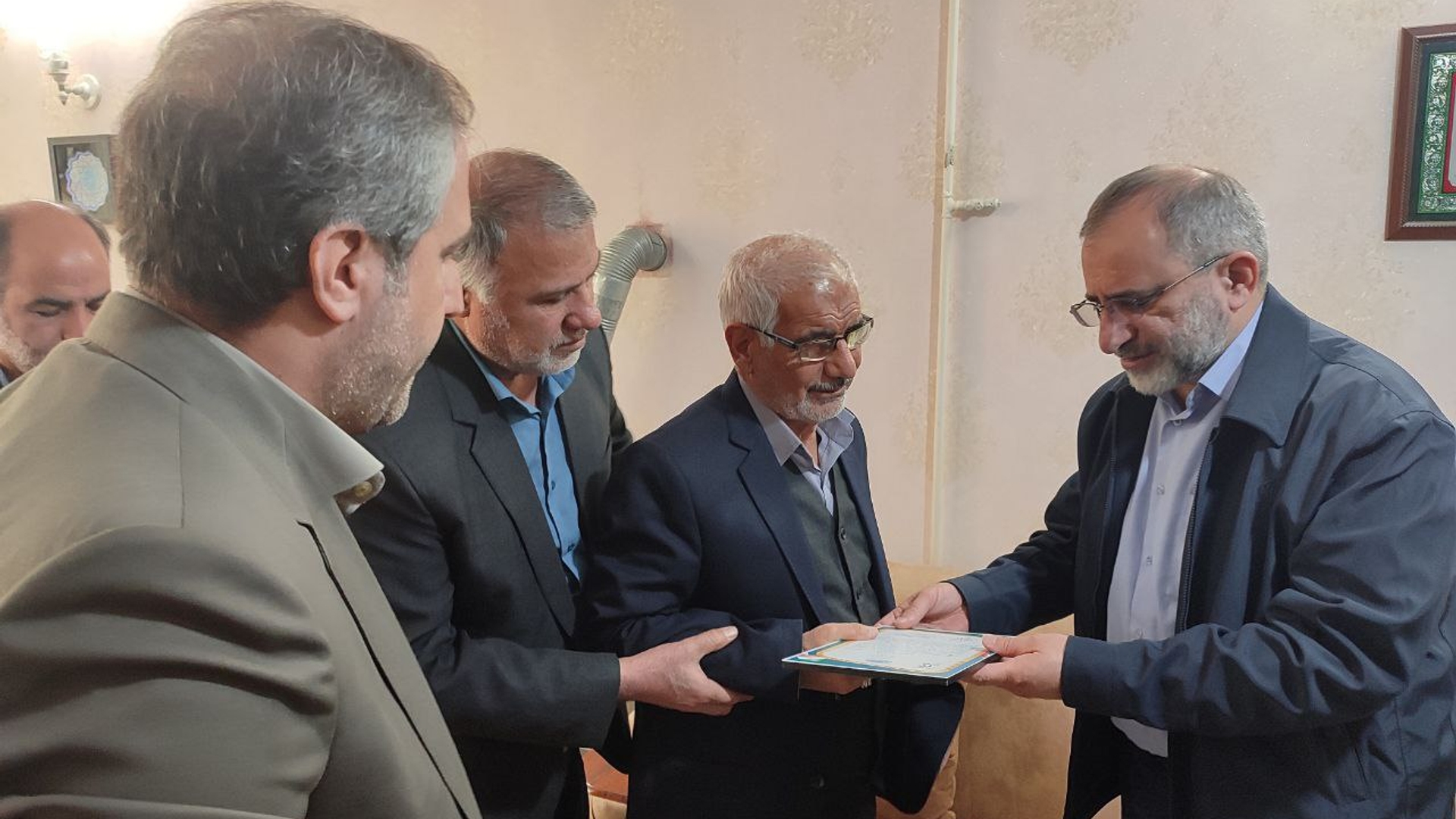 دیدار با خانواده شهید رضا بابا نظری